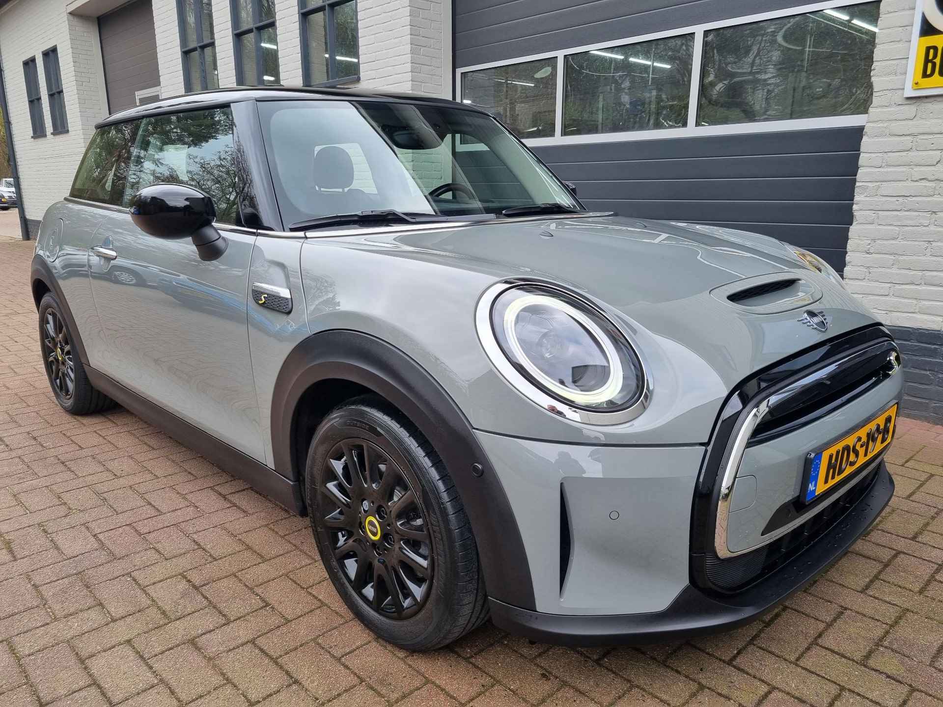 Mini Mini Electric MINI Yours 33 kWh NAVI / CARPLAY / AITRCO ECC - 20/20