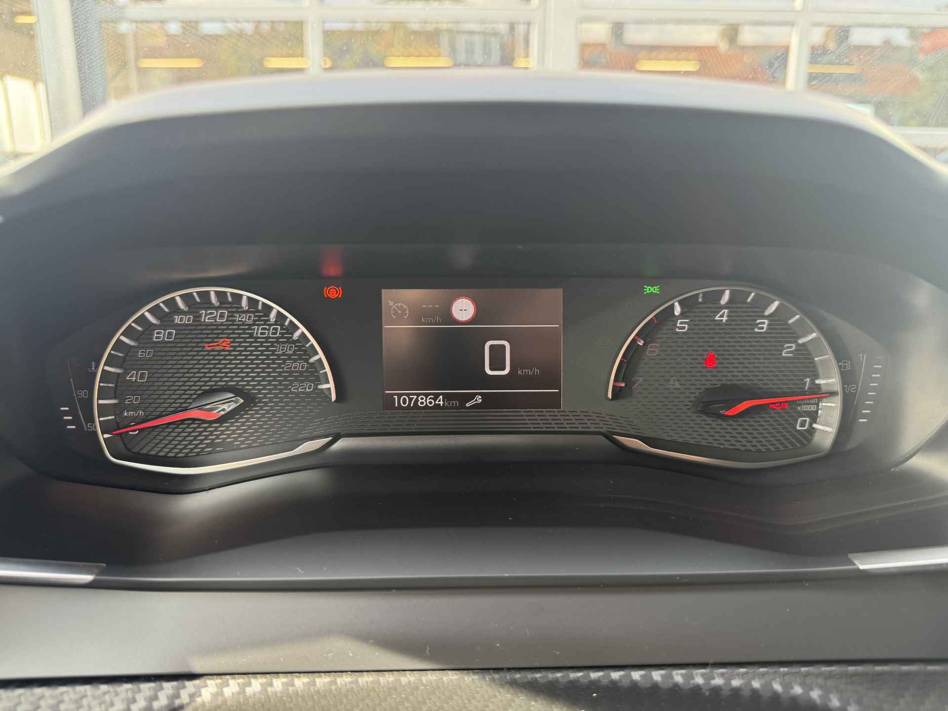 Peugeot 208 1.2 PureTech Active - Cruise control - PDC - Apple carplay - 8/22