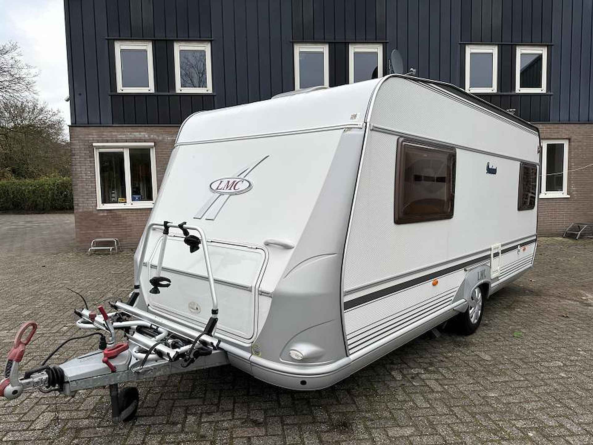 LMC Dominant 470 TE ENKELE BEDDEN+MOVER - 5/25