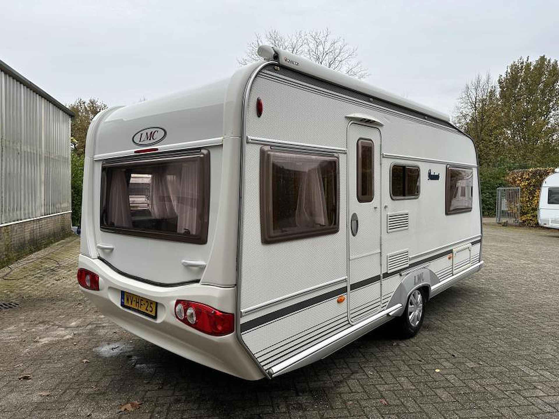 LMC Dominant 470 TE ENKELE BEDDEN+MOVER - 9/25