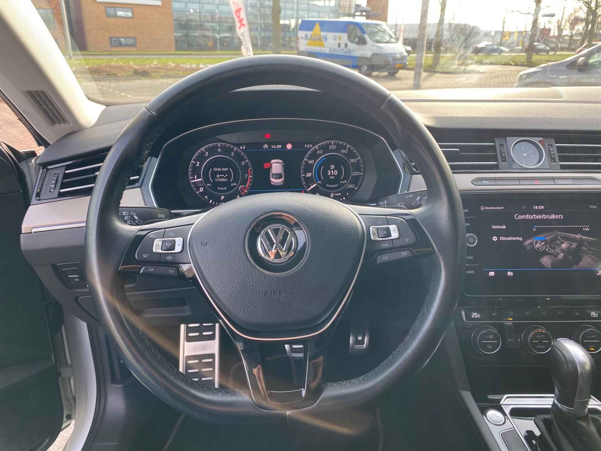 Volkswagen Arteon 1.5 TSI Business | Navi | Pano | Digitaal Dashbord | 62.023 km Dealeronderhouden - 12/23