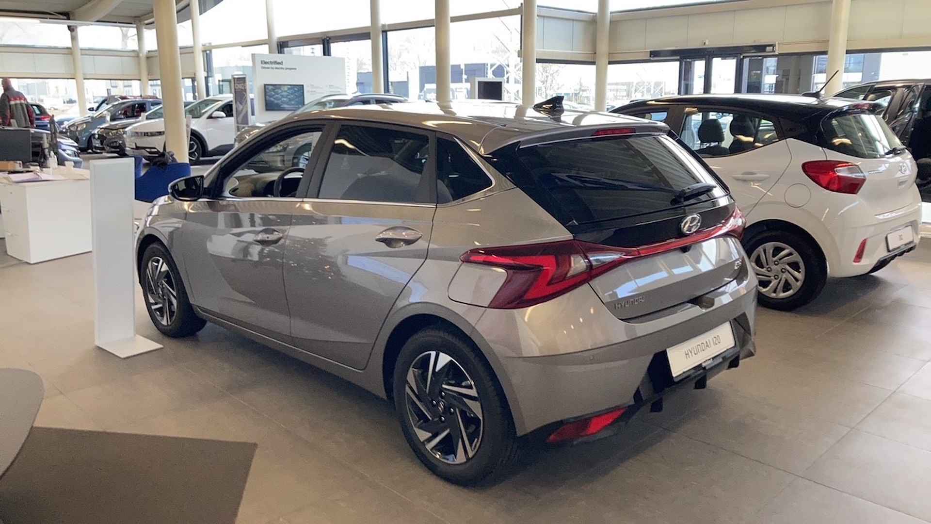 HYUNDAI Tucson 1.6 T-GDi HEV 230pk Comfort | AUTOMAAT | Adaptive Cruise Control | Parkeersensoren Voor & Achter | Camera Achter | Stoelverwarming |  Navigatie | - 30/32