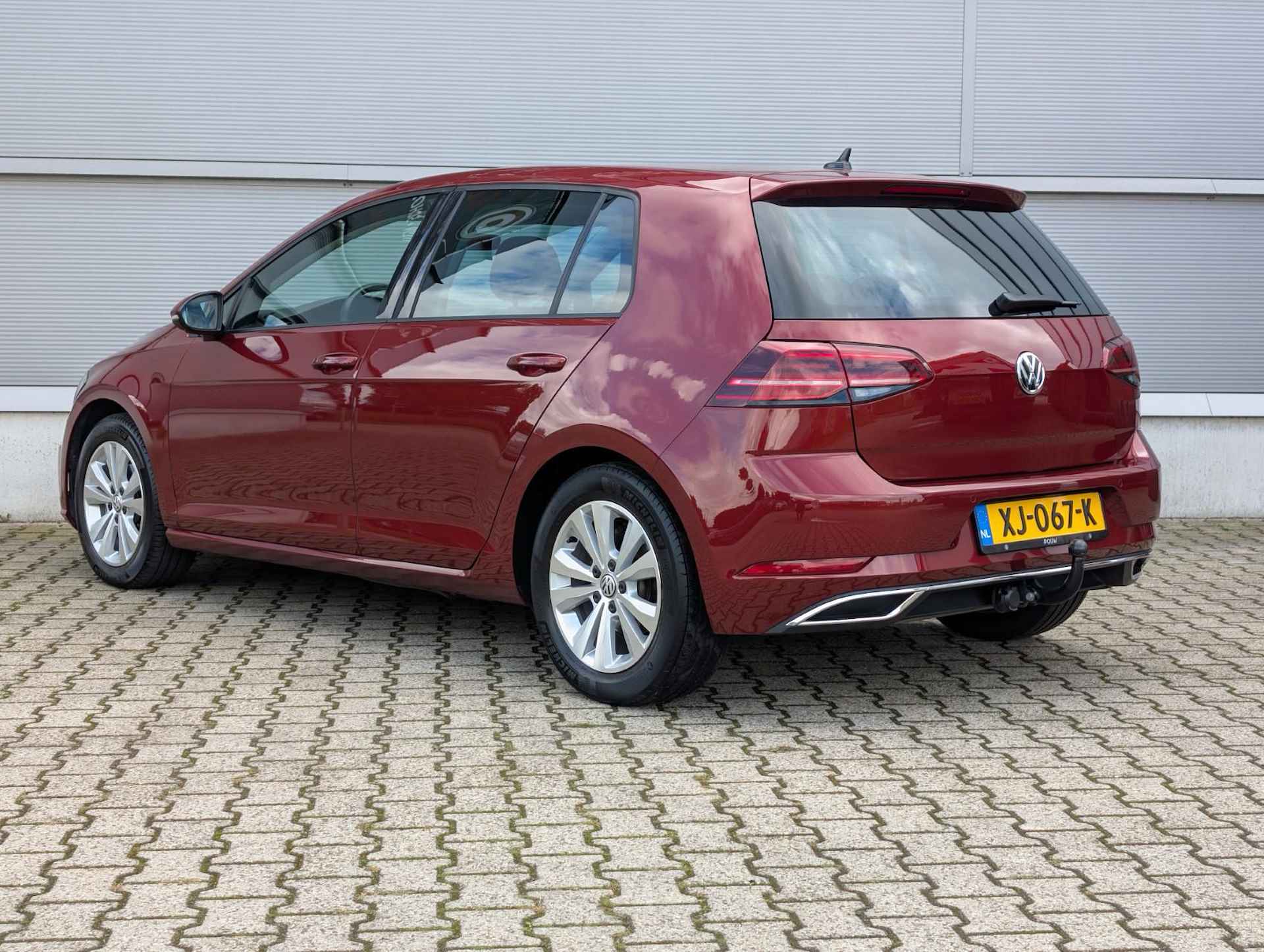 Volkswagen Golf 1.0 TSI 115pk Comfortline Business | Trekhaak | Ergo Comfortstoel | Navigatie - 11/35