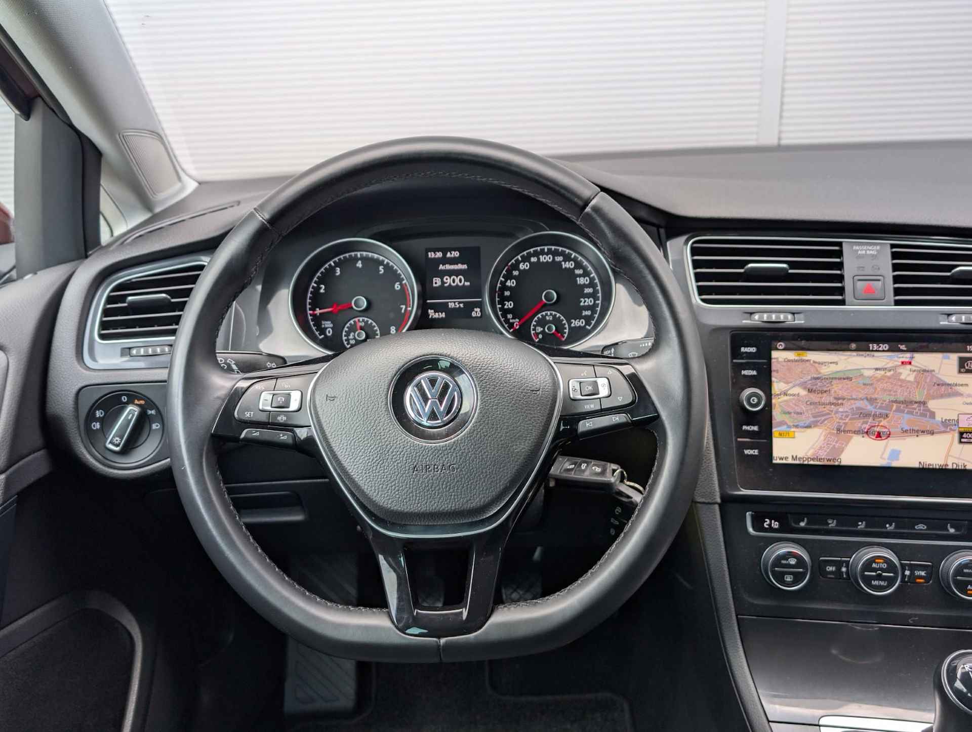 Volkswagen Golf 1.0 TSI 115pk Comfortline Business | Trekhaak | Ergo Comfortstoel | Navigatie - 18/35