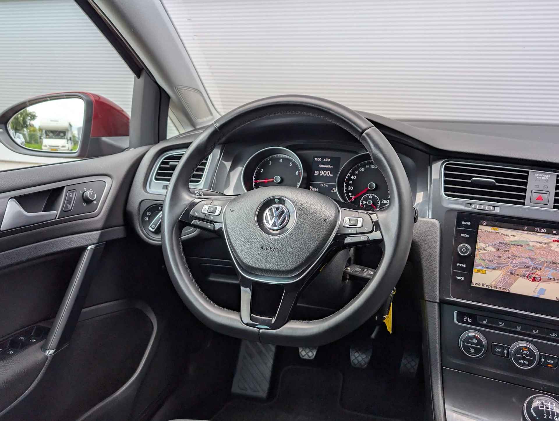 Volkswagen Golf 1.0 TSI 115pk Comfortline Business | Trekhaak | Ergo Comfortstoel | Navigatie - 28/35