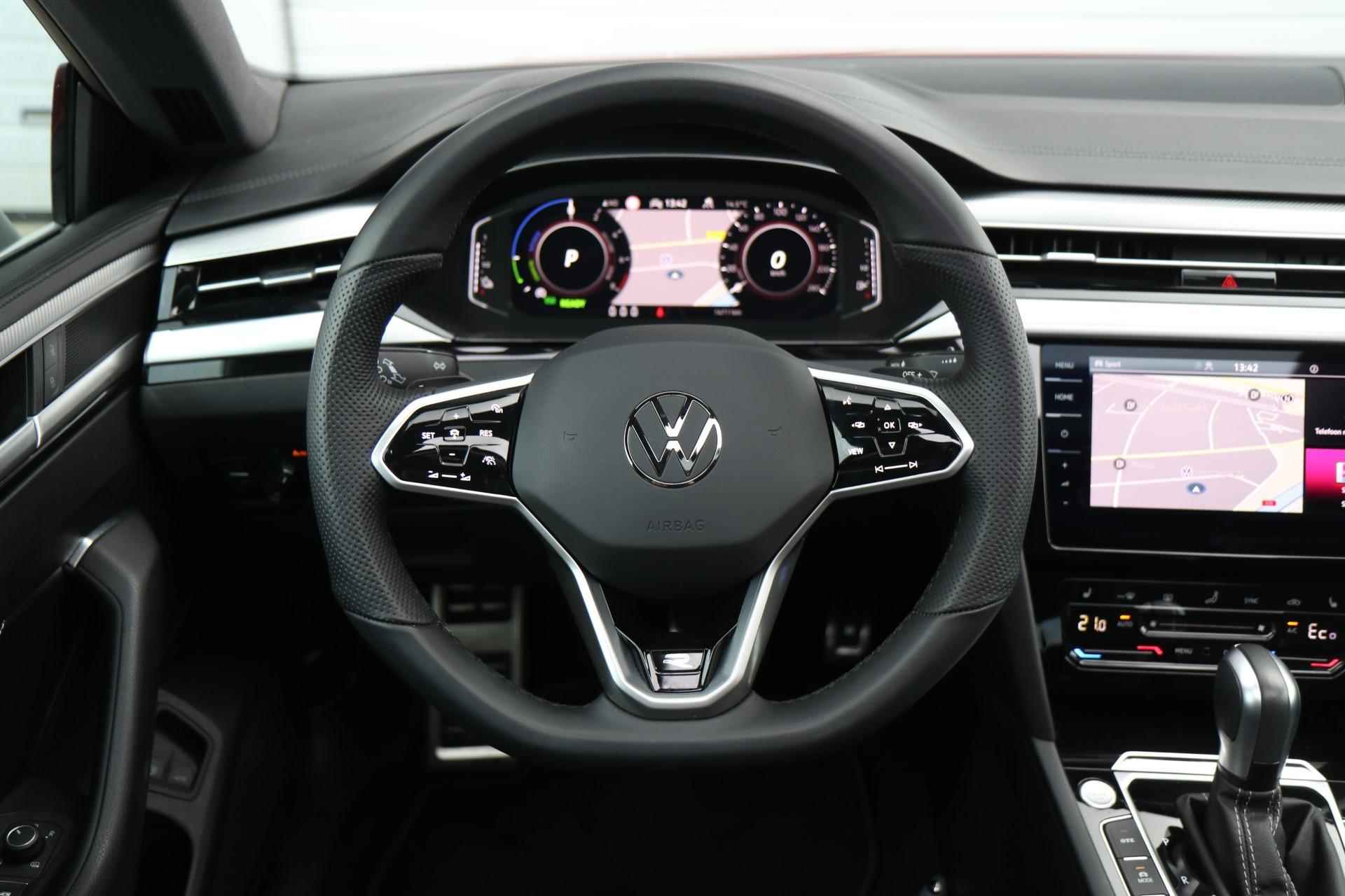 Volkswagen Arteon 1.4 TSI 218pk eHybrid R-Line Business+ | Navigatie | Panoramadak | Trekhaak | 360 Camera - 22/50