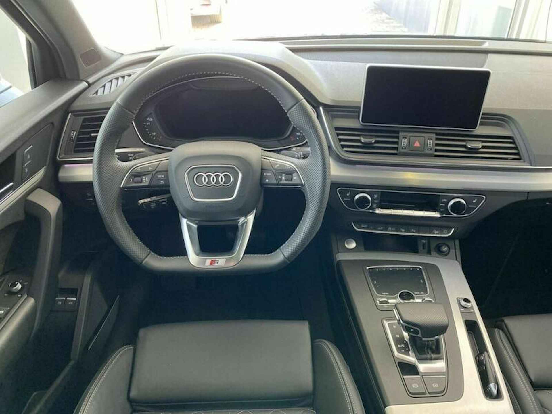 Audi Q5 55 TFSI e quattro Panoramadak ACC BEO Sound 20 Inch - 9/17