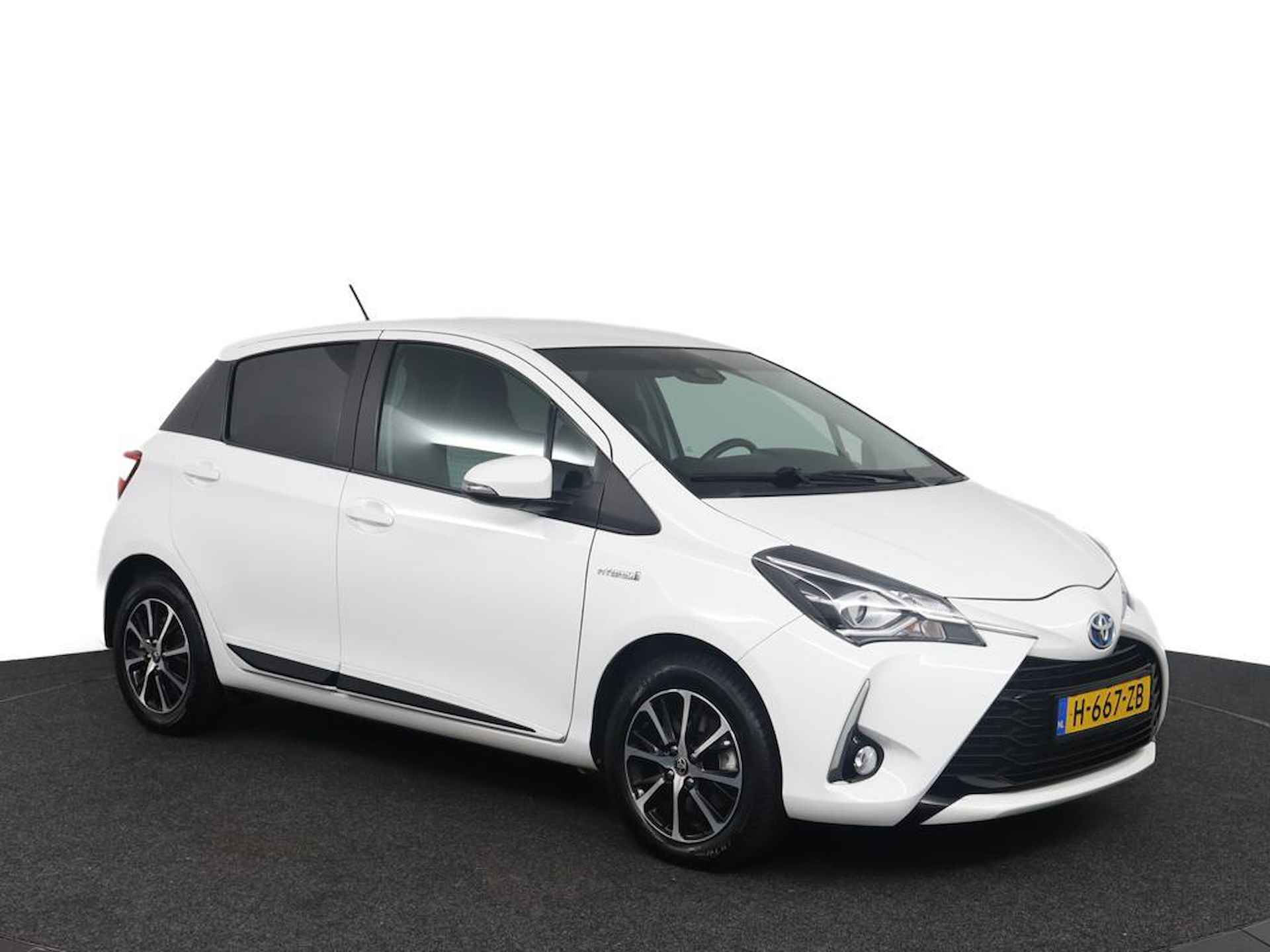 Toyota Yaris 1.5 Hybrid Design Sport - 14/48