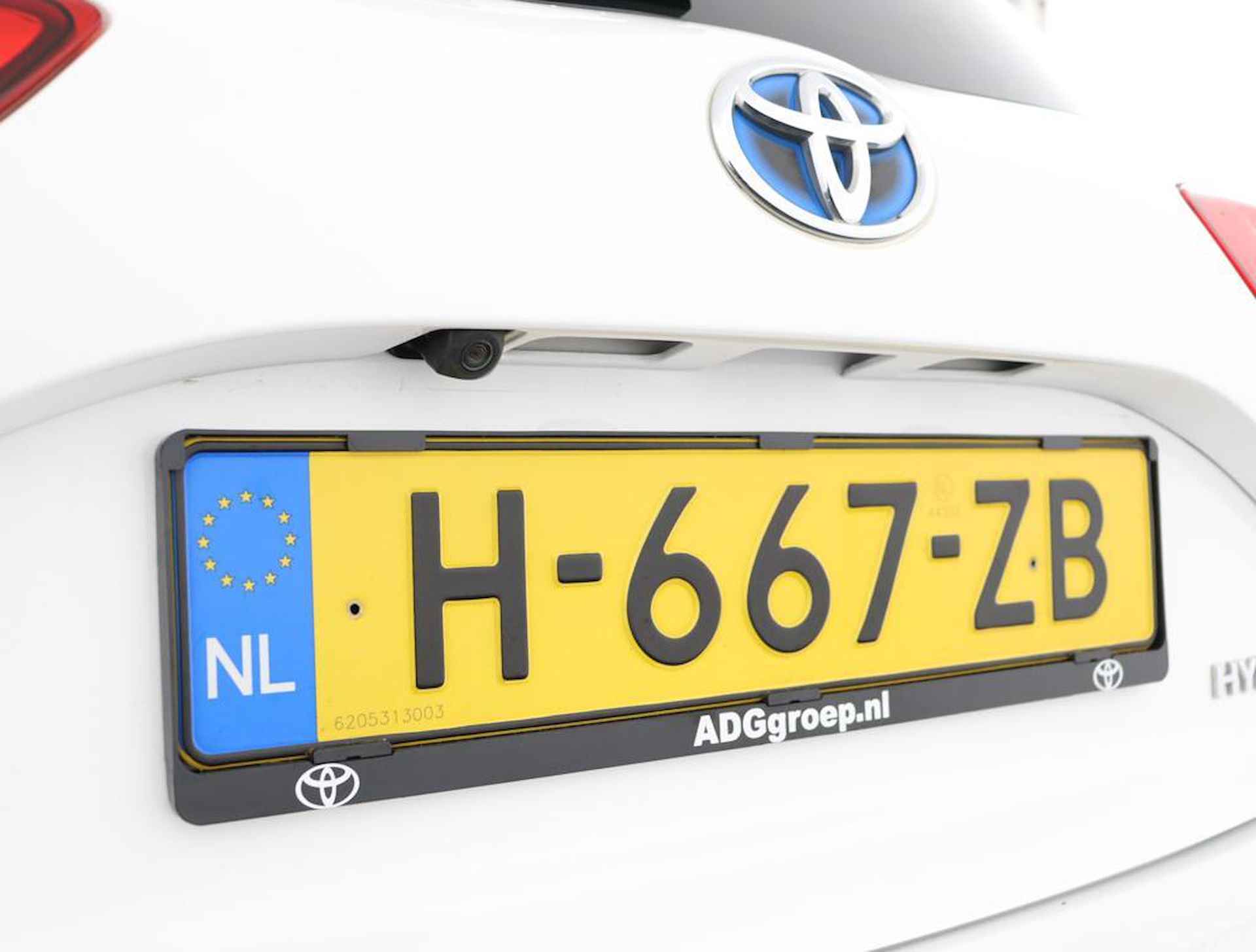 Toyota Yaris 1.5 Hybrid Design Sport - 36/48