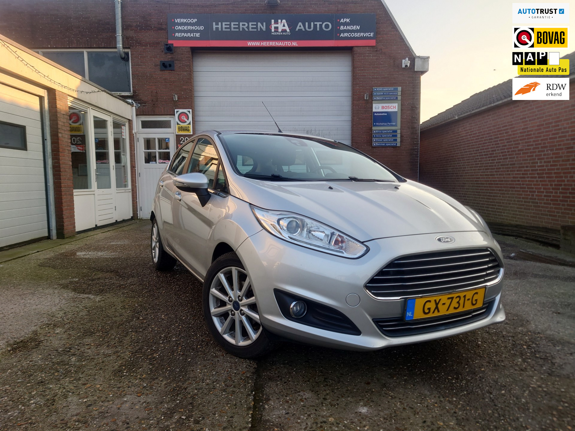 Ford Fiesta 1.0 EcoBoost Titanium, Eerste eigenaar, Parkeersensoren, Clima, Dealer onderhouden