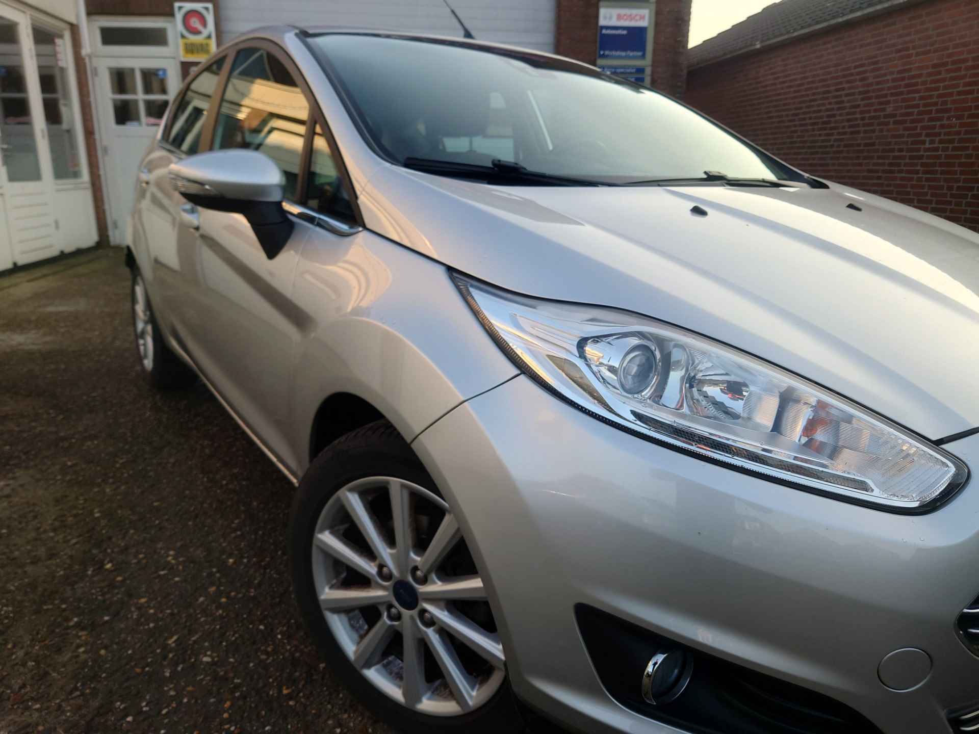 Ford Fiesta 1.0 EcoBoost Titanium, Eerste eigenaar, Parkeersensoren, Clima, Dealer onderhouden - 7/23