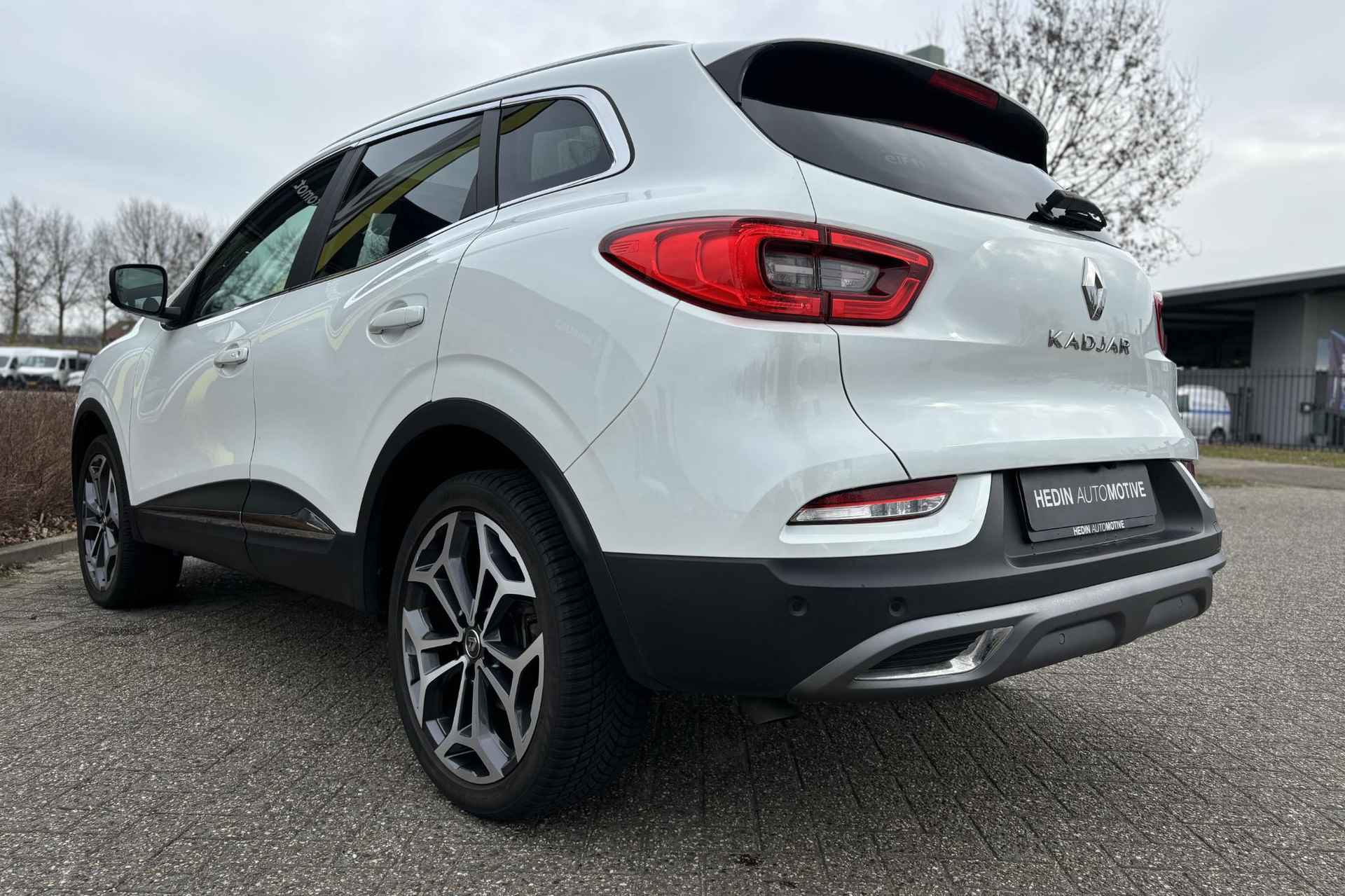 Renault Kadjar 140PK TCe Intens AUTOMAAT "Pano, Clima, Navi, Park Assist, Camera" - 10/28