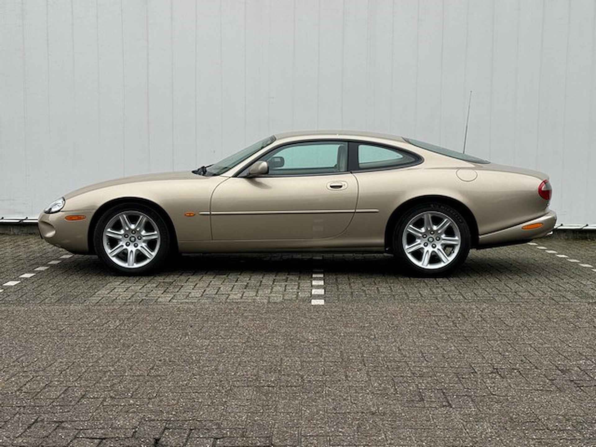 Jaguar XK8 4.0 V8 Coupé Nieuwstaat / Mooi verhaal over historie - 3/22