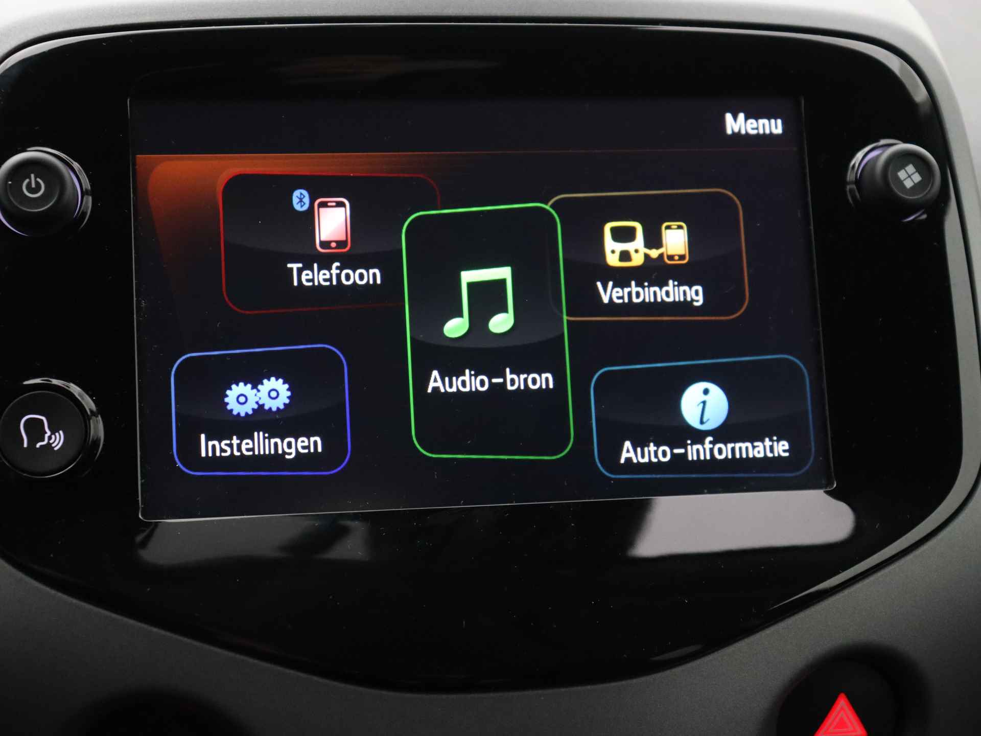 Toyota Aygo 1.0 X-cite Limited | Safety Sense | Parkeersensoren | Climate Control | Camera | Apple Carplay/Android Auto | - 10/42