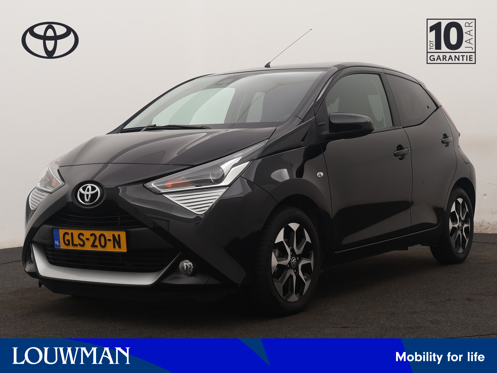 Toyota Aygo 1.0 X-cite Limited | Safety Sense | Parkeersensoren | Climate Control | Camera | Apple Carplay/Android Auto |