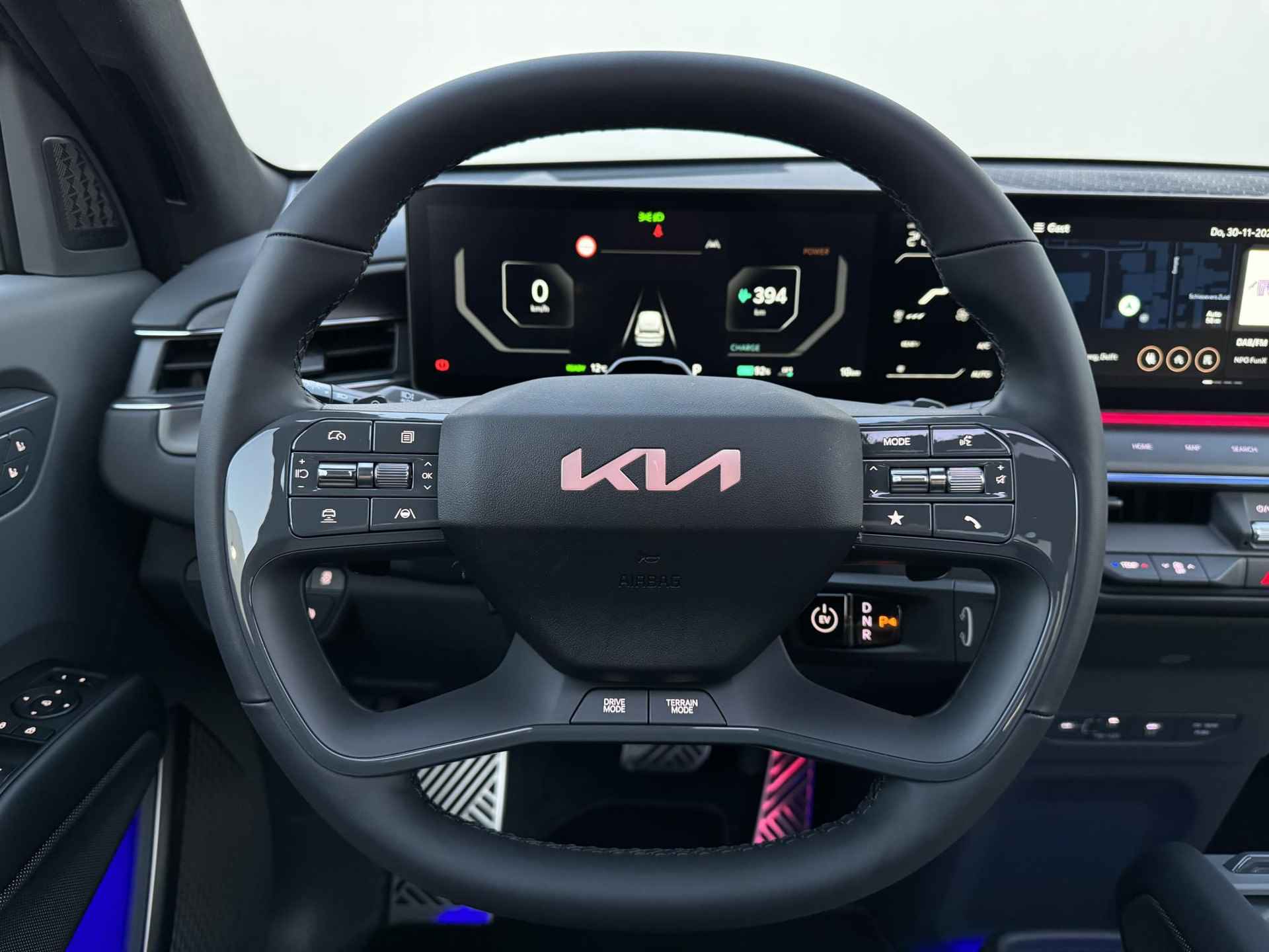 Kia EV9 Launch Edition GT-Line AWD 6p. 100 kWh | Beperkte voorraad beschikbaar! | Verkrijgbaar als 6 of 7-zits | 210 kW laadvermogen | 2500 kg toegestaan trekgewicht - 16/67