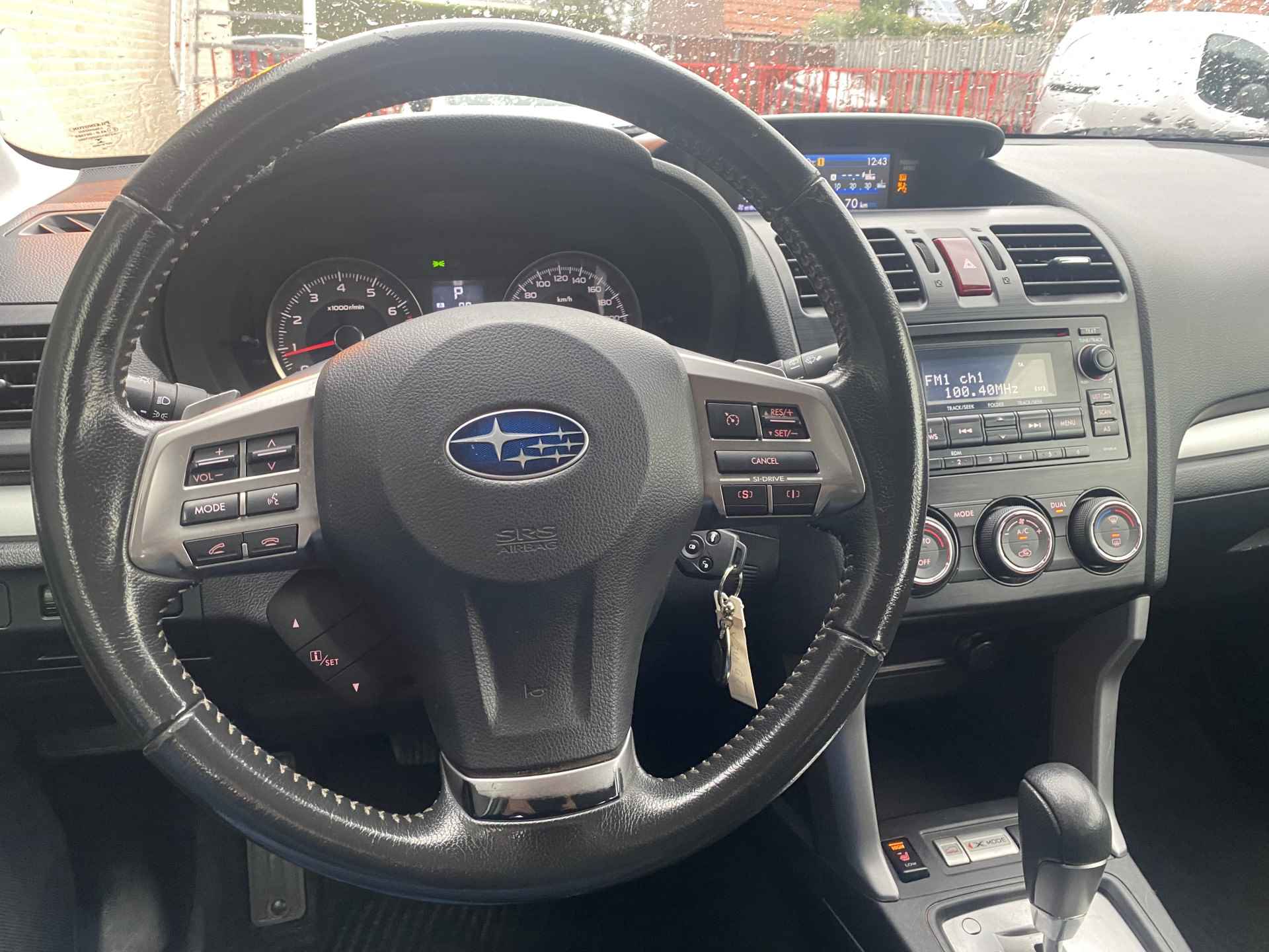 Subaru Forester 2.0 Luxury AWD AUT. | dealer onderhouden | trekhaak | cruise control | camera | hondenrek - 25/33