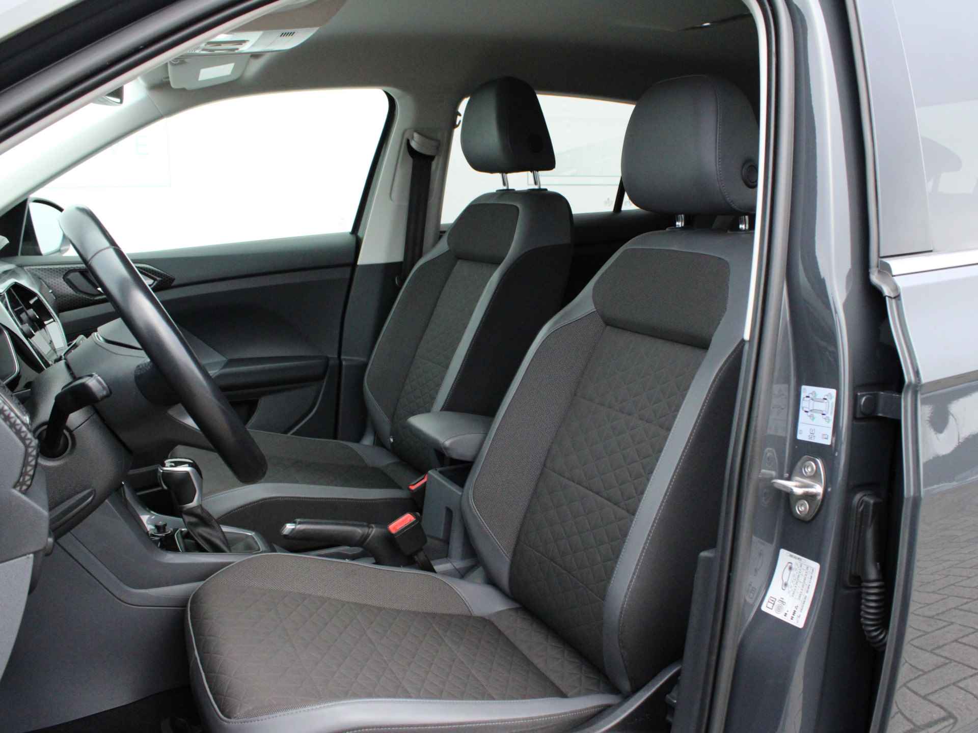 Volkswagen T-Cross 1.0 TSI Style NL-AUTO | VIRT. COCKPIT | ECC - 4/26