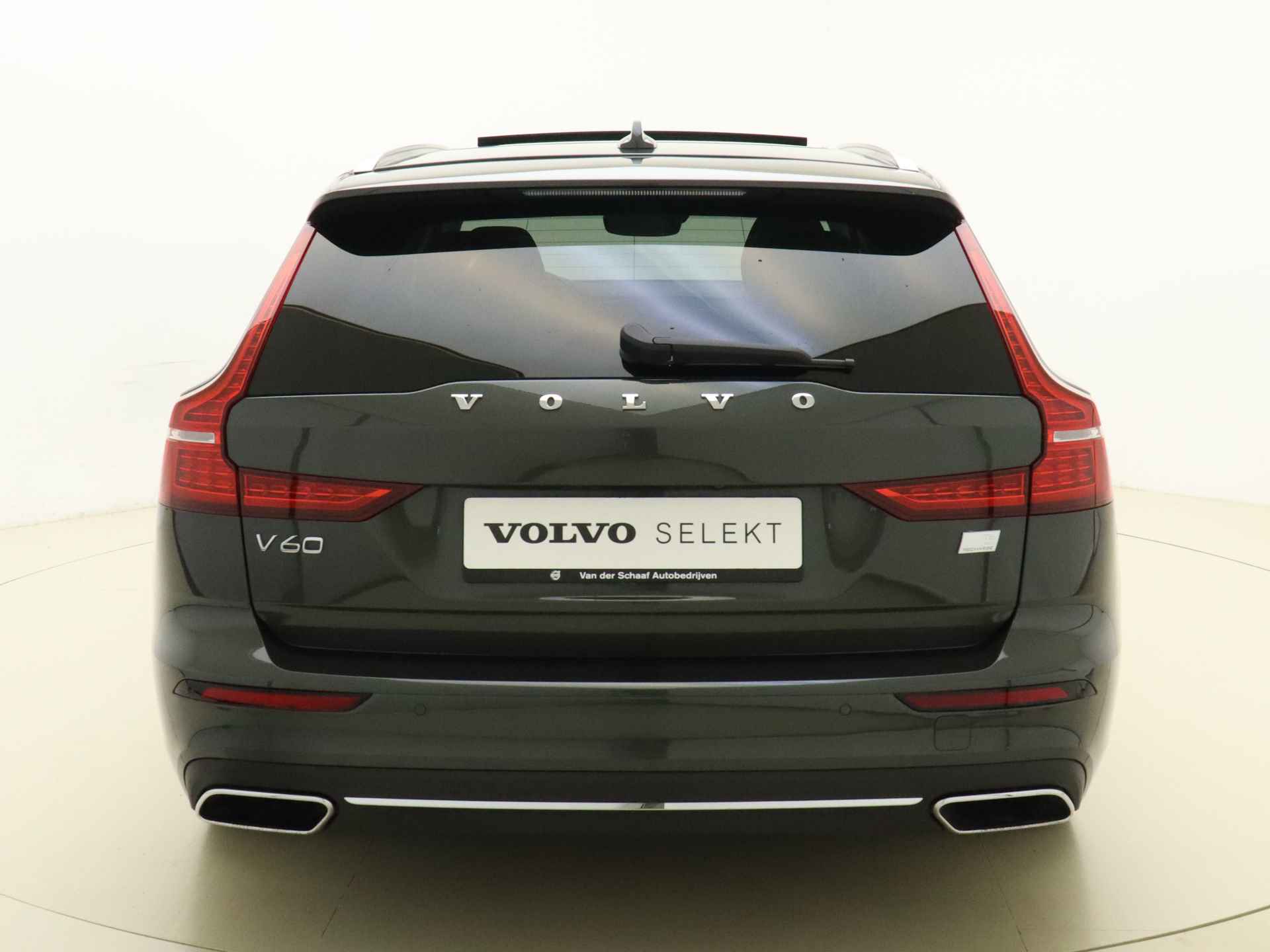 Volvo V60 T6 340pk Recharge AWD Inscription / Elektr. Stoelen / 19'' / Panoramadak / Trekhaak / Full-LED / PDC + Camera / ACC / Stoel + Stuurw. Verwarming / DAB / - 8/45