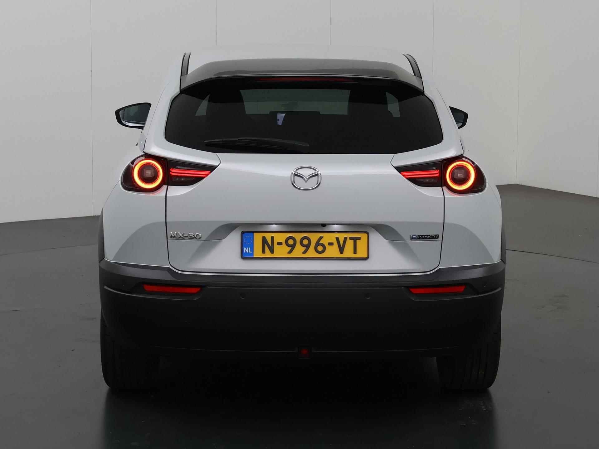 Mazda MX-30 e-SkyActiv 145 First Edition 36 kWh | € 13.945,-- na subsidie | Navigatiesysteem | Parkeercamera | Airconditioning | Bluetooth | Apple Carplay | LED | Comfortstoelen | HUD | - 5/43