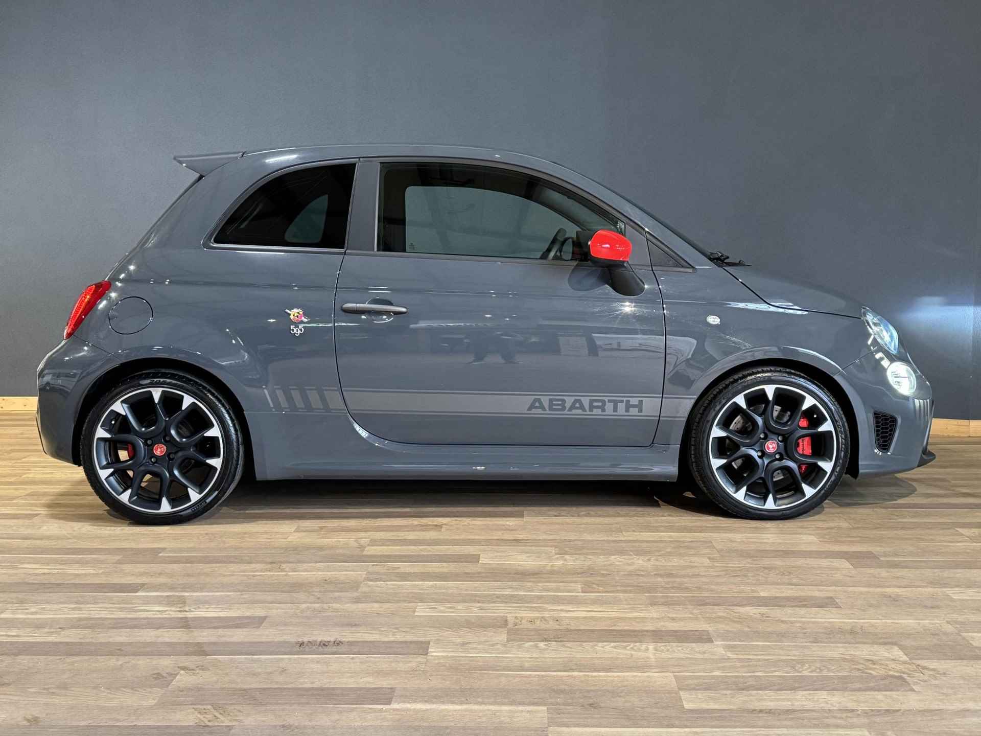 Abarth 595 1.4 T-Jet Competizione SABELT | BEATS | CARBON - 8/30