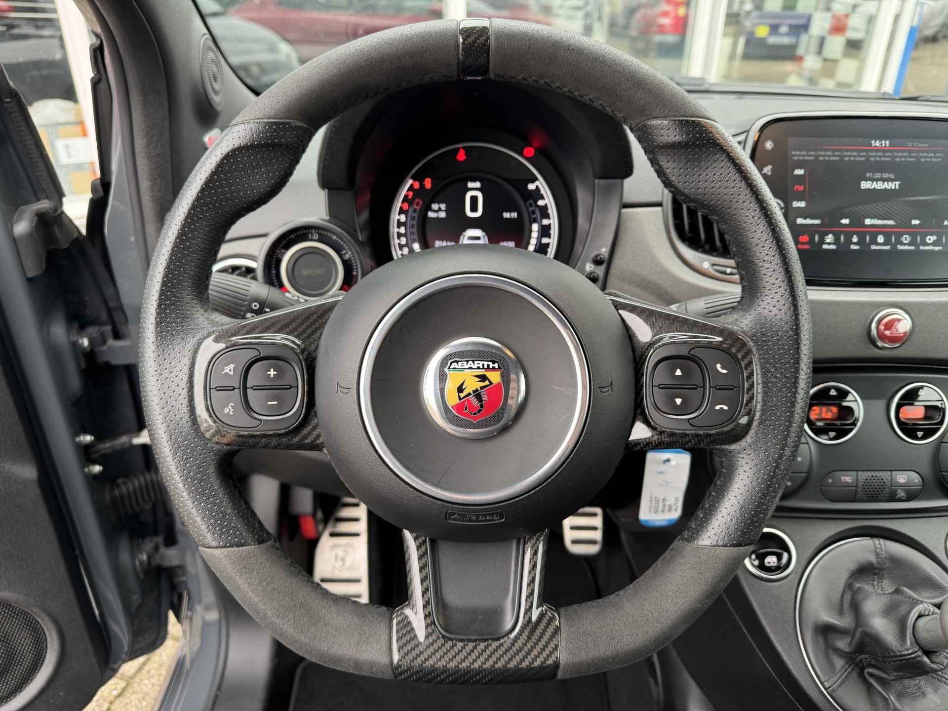 Abarth 595 1.4 T-Jet Competizione SABELT | BEATS | CARBON - 18/30