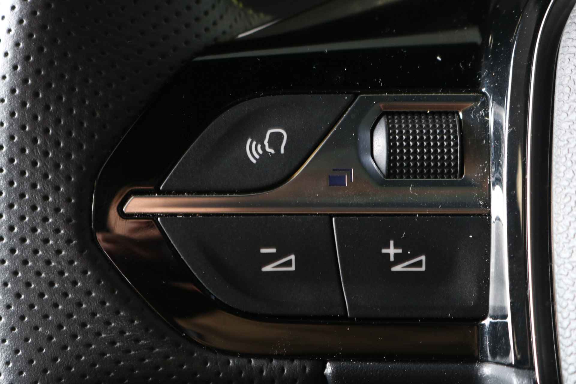 Peugeot e-2008 EV 50 kWh 136 pk GT | Navi | Camera | Adapt. cruise | Panodak | Leder/alcantara massage | Stoelverw. | - 27/56