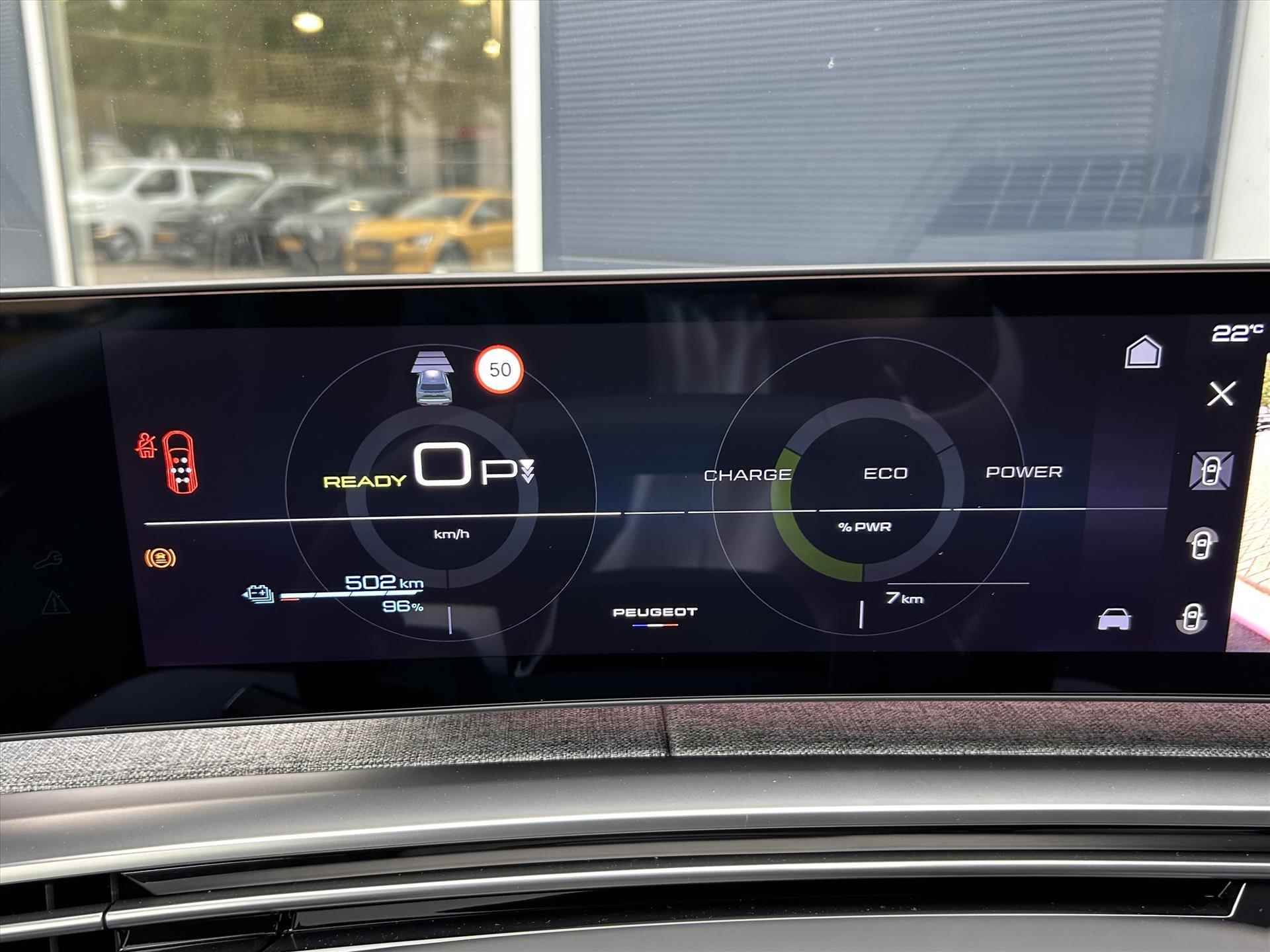 Peugeot 5008 New E | GT | Navigatie | Apple Carplay en Androidauto | Stoelverwarming | 7 persoons uitvoering | Airco | Alcantara stoelen | - 3/46