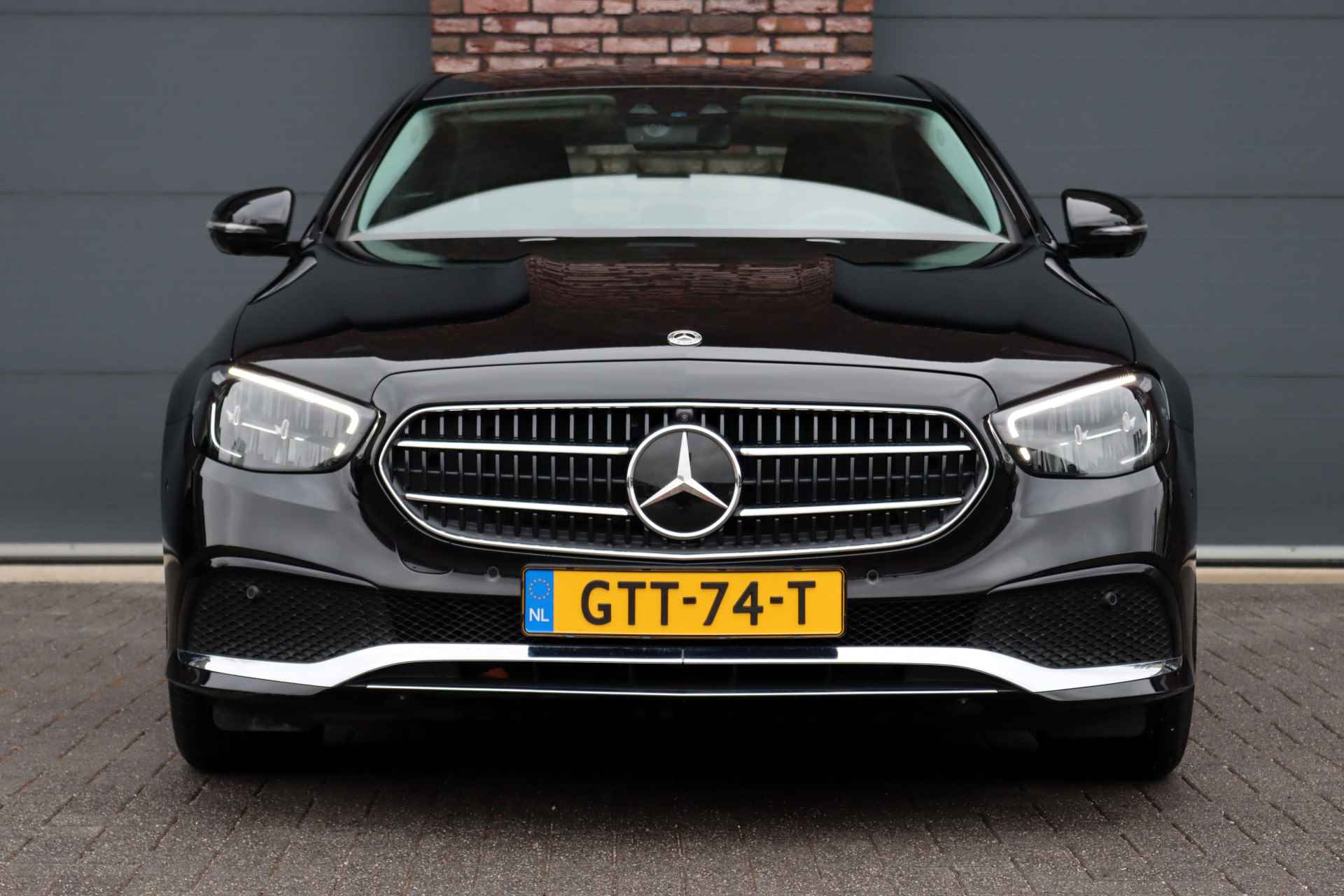 Mercedes-Benz E-Klasse 220 d 4MATIC Luxury Line Aut9 | Distronic+ | HUD | Augmented Reality | Sfeerverlichting | Surround Camera | Stoelverwarming | Rijassistentiepakket | - 14/39