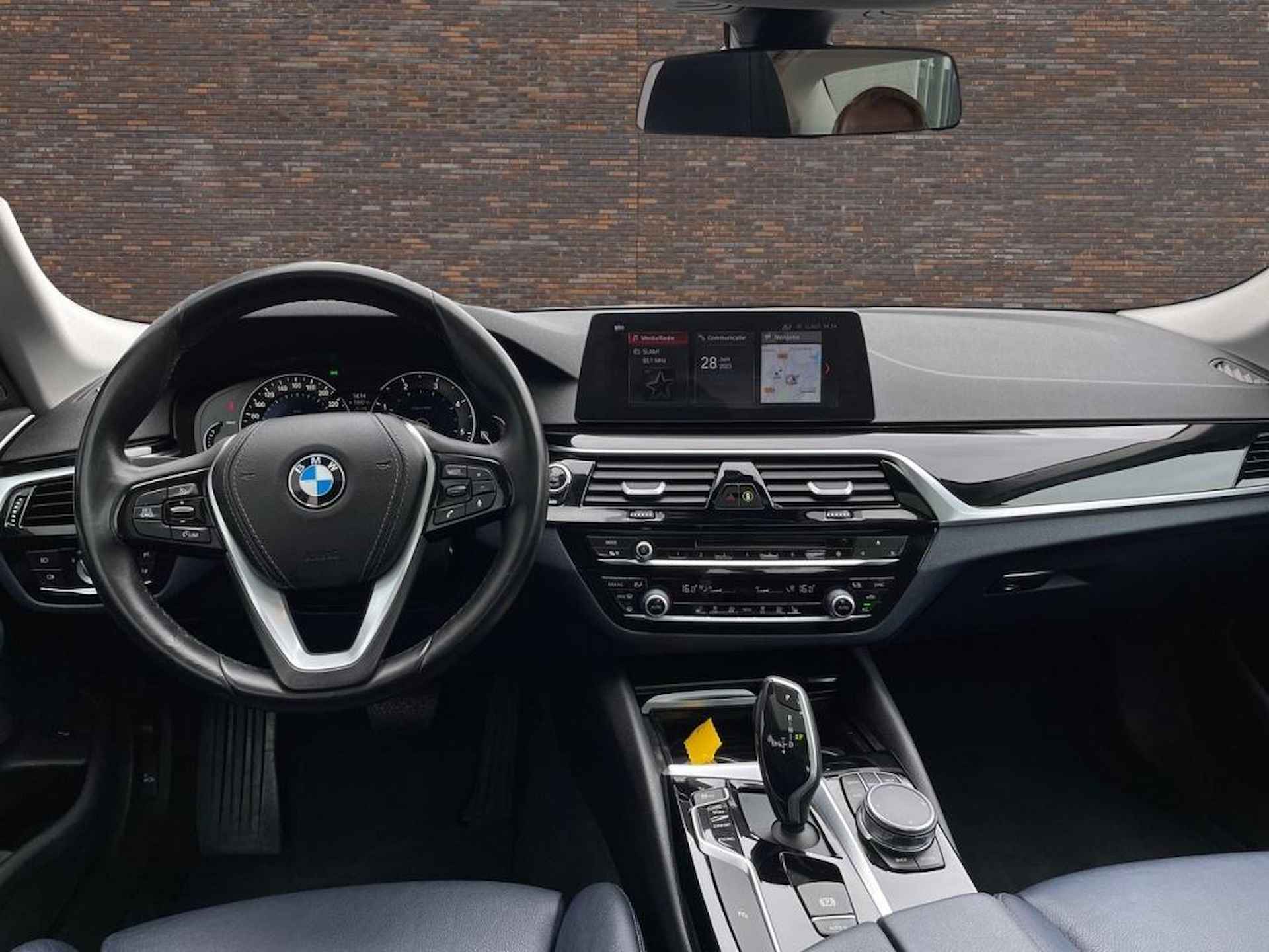 BMW 5 Serie 520d LEDER SPORTSTOELEN NAVIGATIE LM VELGEN - 11/40