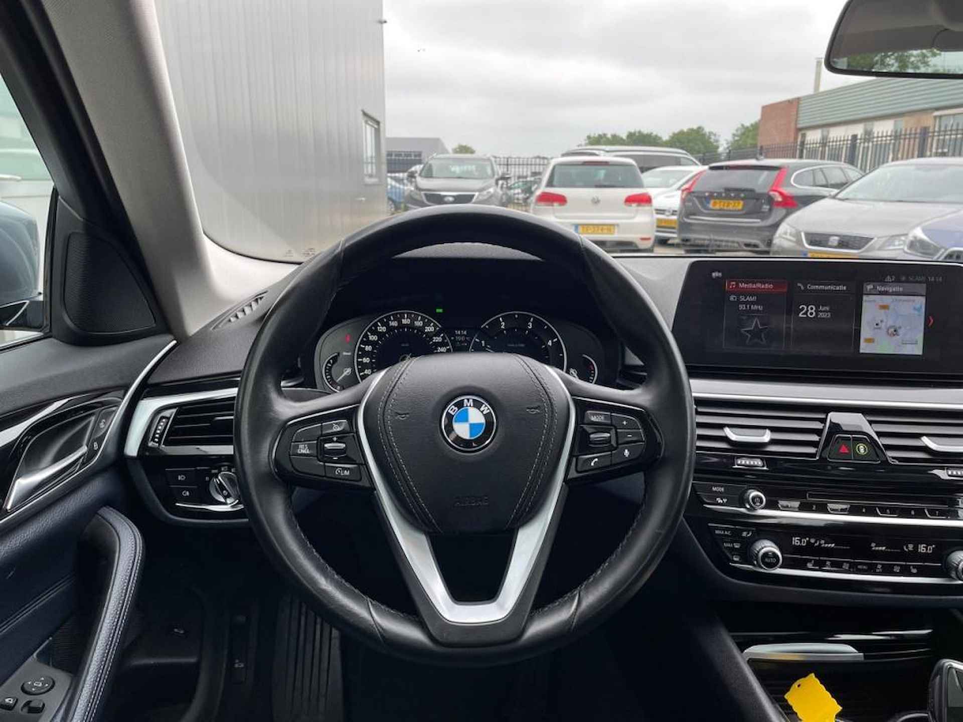 BMW 5 Serie 520d LEDER SPORTSTOELEN NAVIGATIE LM VELGEN - 12/40