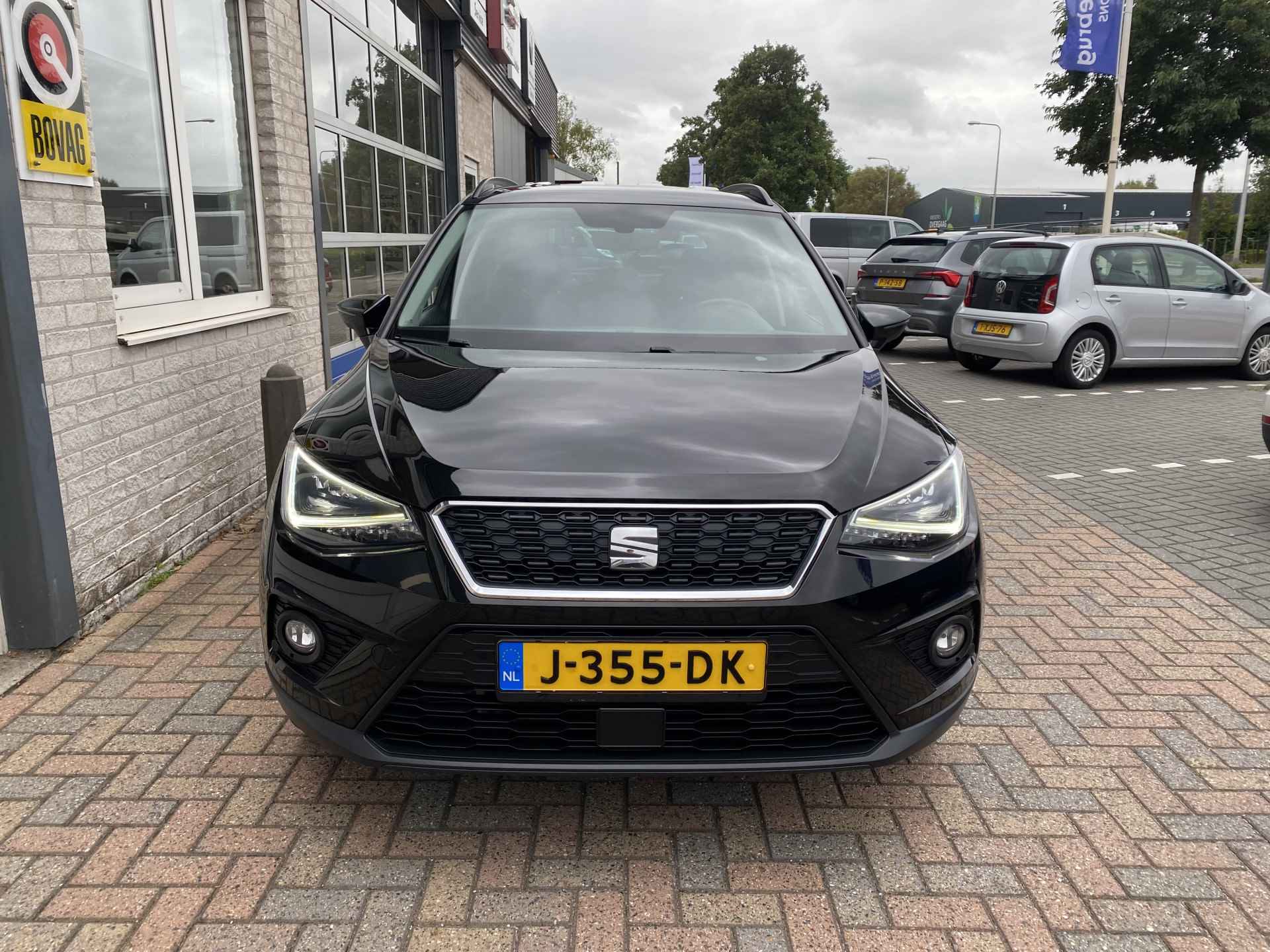 SEAT Arona 1.0 TSI Style Business Intense / CAMERA/ PARK. SENSOREN/ BEATS AUDIO/ KEYLESS/ ADAPT. CRUISE/ APP CONNECT/ NAVI/ CLIMA/ DAB/ - 33/41