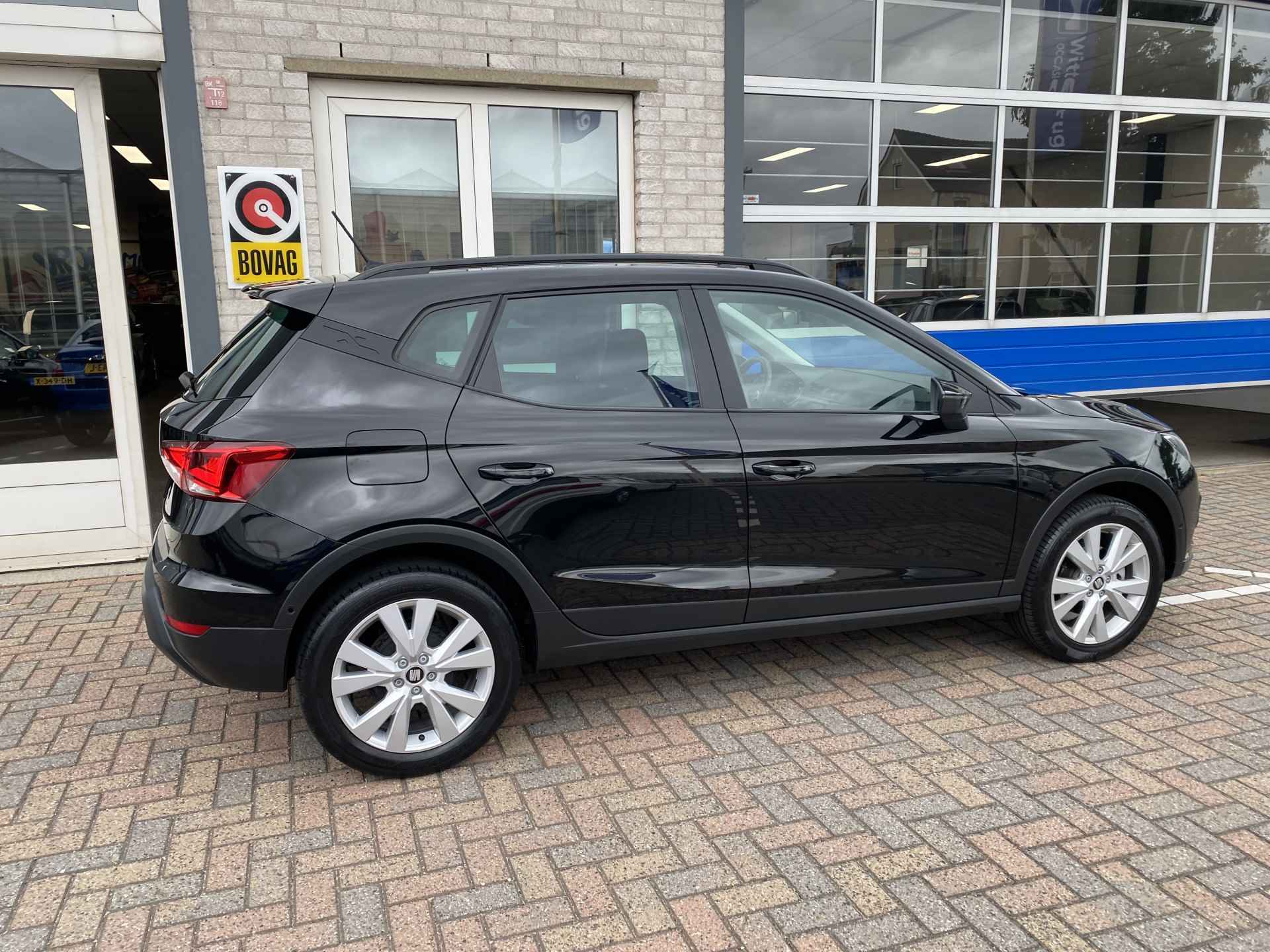 SEAT Arona 1.0 TSI Style Business Intense / CAMERA/ PARK. SENSOREN/ BEATS AUDIO/ KEYLESS/ ADAPT. CRUISE/ APP CONNECT/ NAVI/ CLIMA/ DAB/ - 37/41