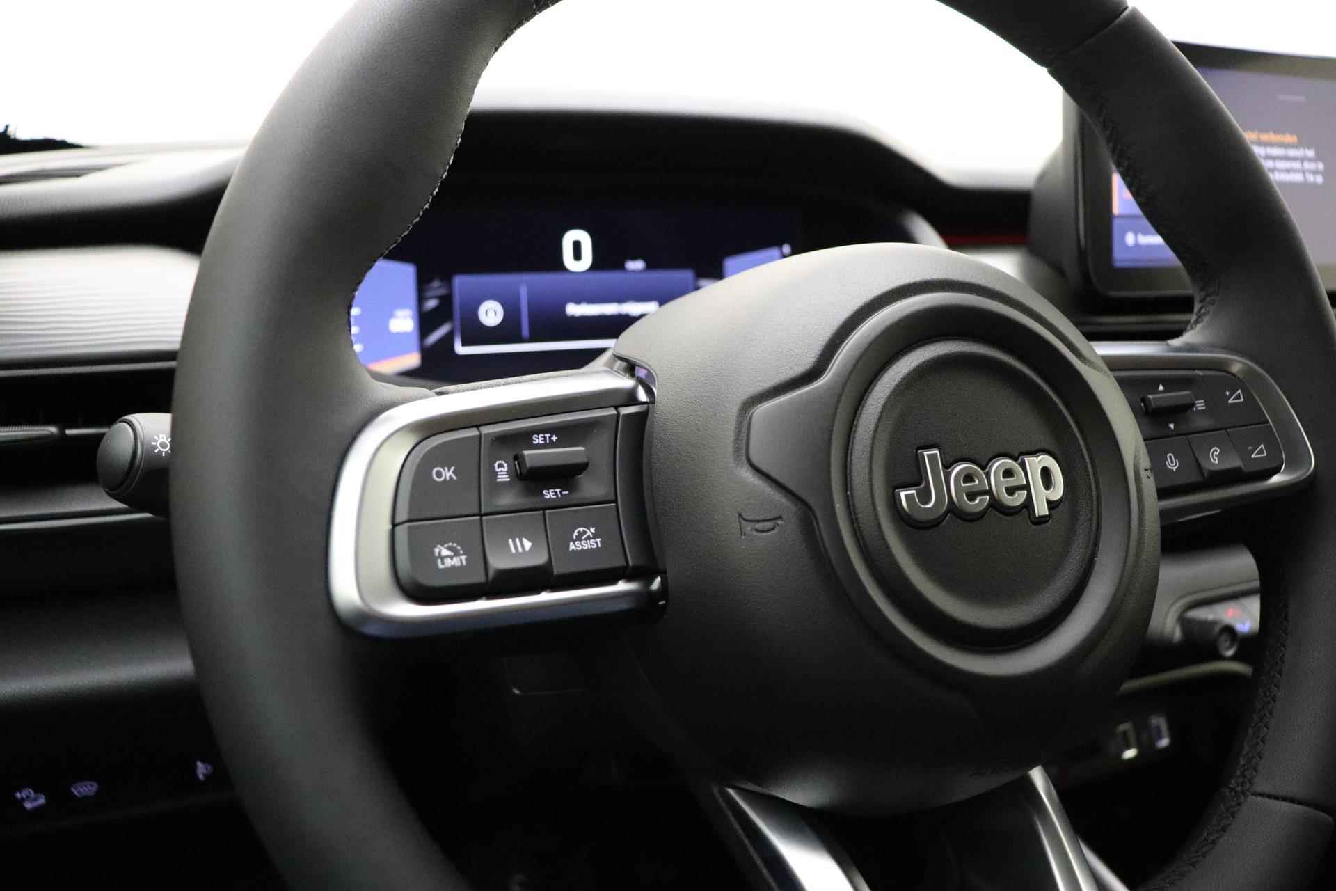 Jeep Avenger 1.2 Altitude | Navigatie | JBL audio | Elektrische achterklep | Camera | 18'' lichtmetalen velgen | Getint glas | LED verlichting - 29/34