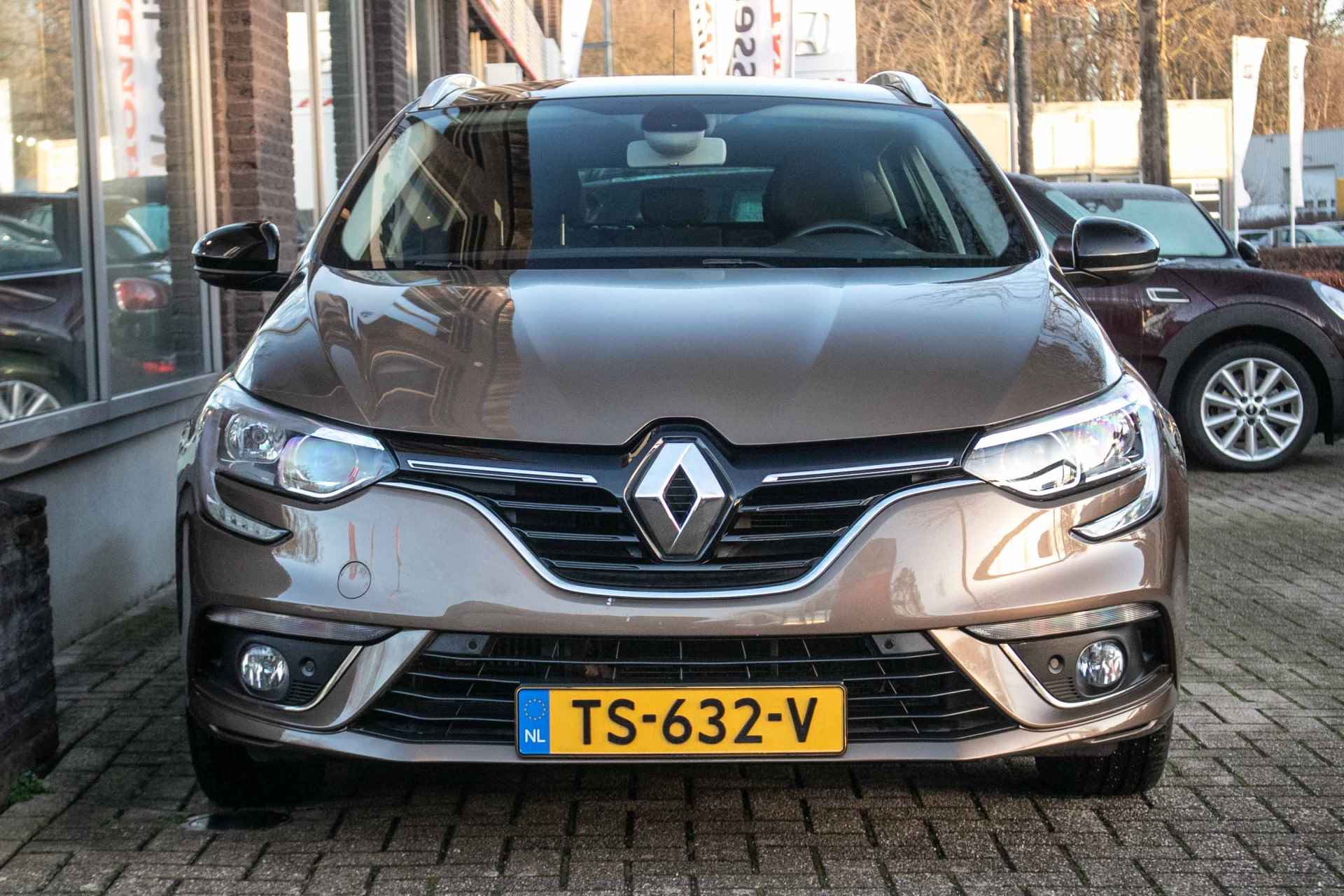 Renault Mégane Estate 1.3 TCe Limited - All in rijklrprs | trekhaak - 10/41