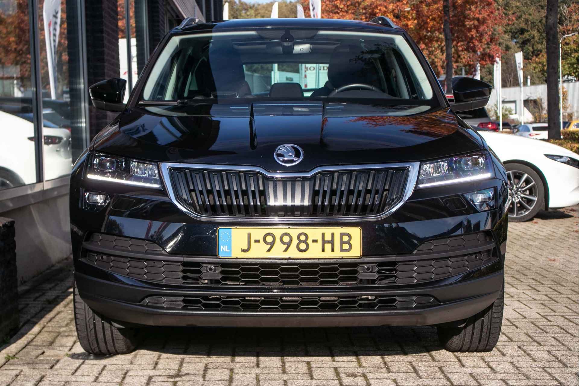 Škoda Karoq 1.5 TSI ACT Business Edition - All-in rijklrprs | Trekhaak | Panodak | Navi | Canton audio - 12/48