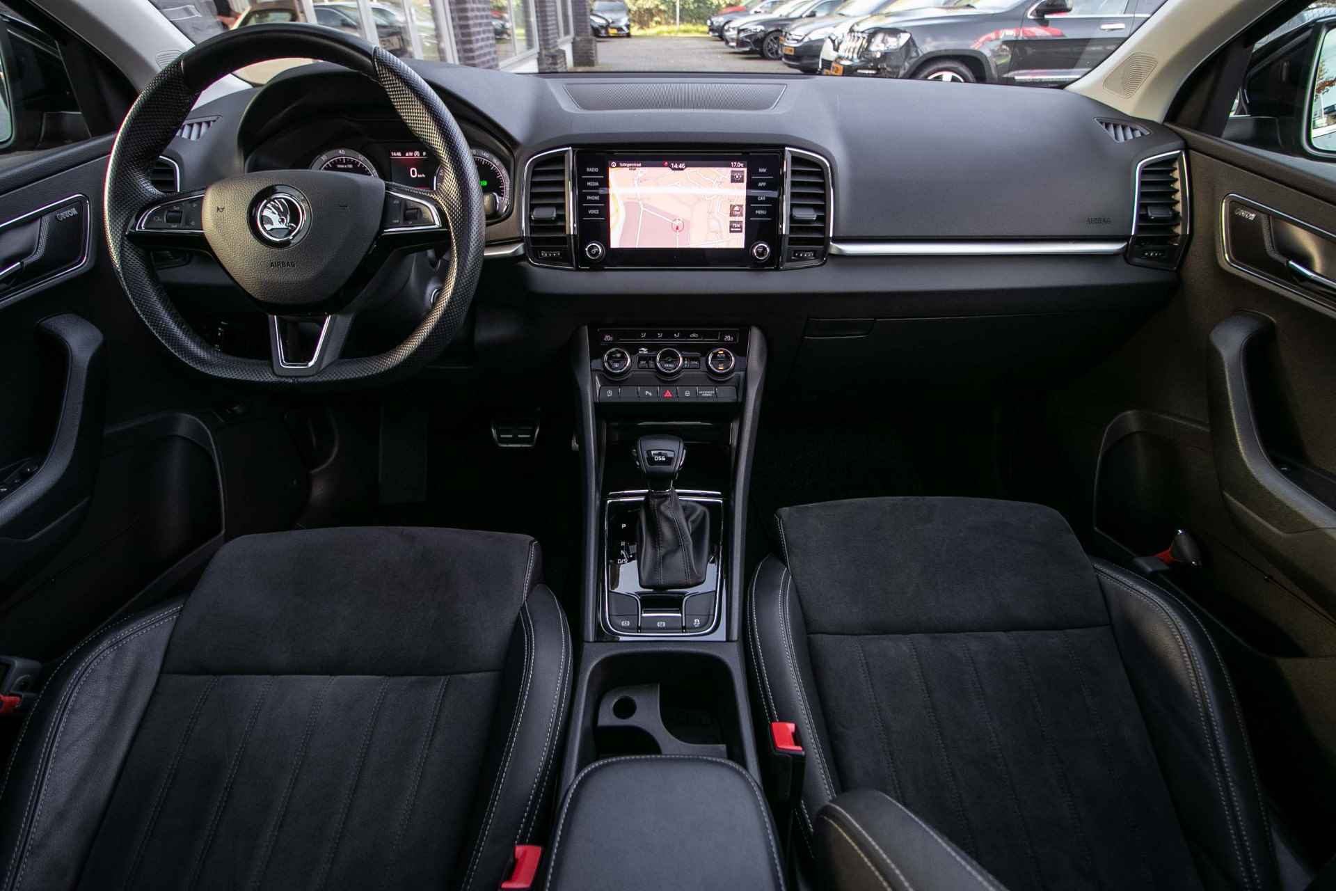 Škoda Karoq 1.5 TSI ACT Business Edition - All-in rijklrprs | Trekhaak | Panodak | Navi | Canton audio - 16/48