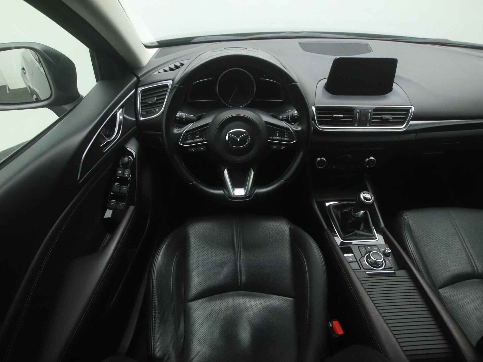 Mazda 3 2.0 SkyActiv-G GT-M met vaste trekhaak en Apple CarPlay : dealer onderhouden - 24/50