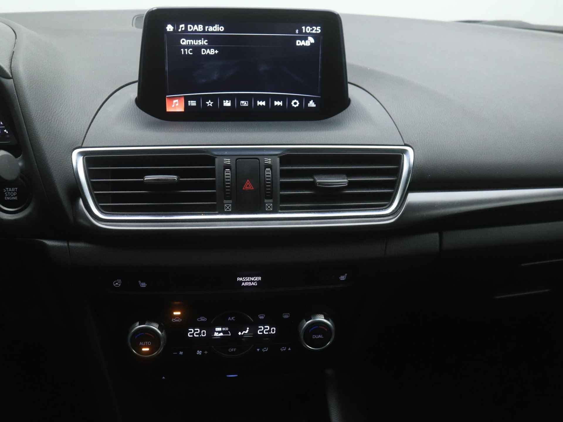 Mazda 3 2.0 SkyActiv-G GT-M met vaste trekhaak en Apple CarPlay : dealer onderhouden - 33/50