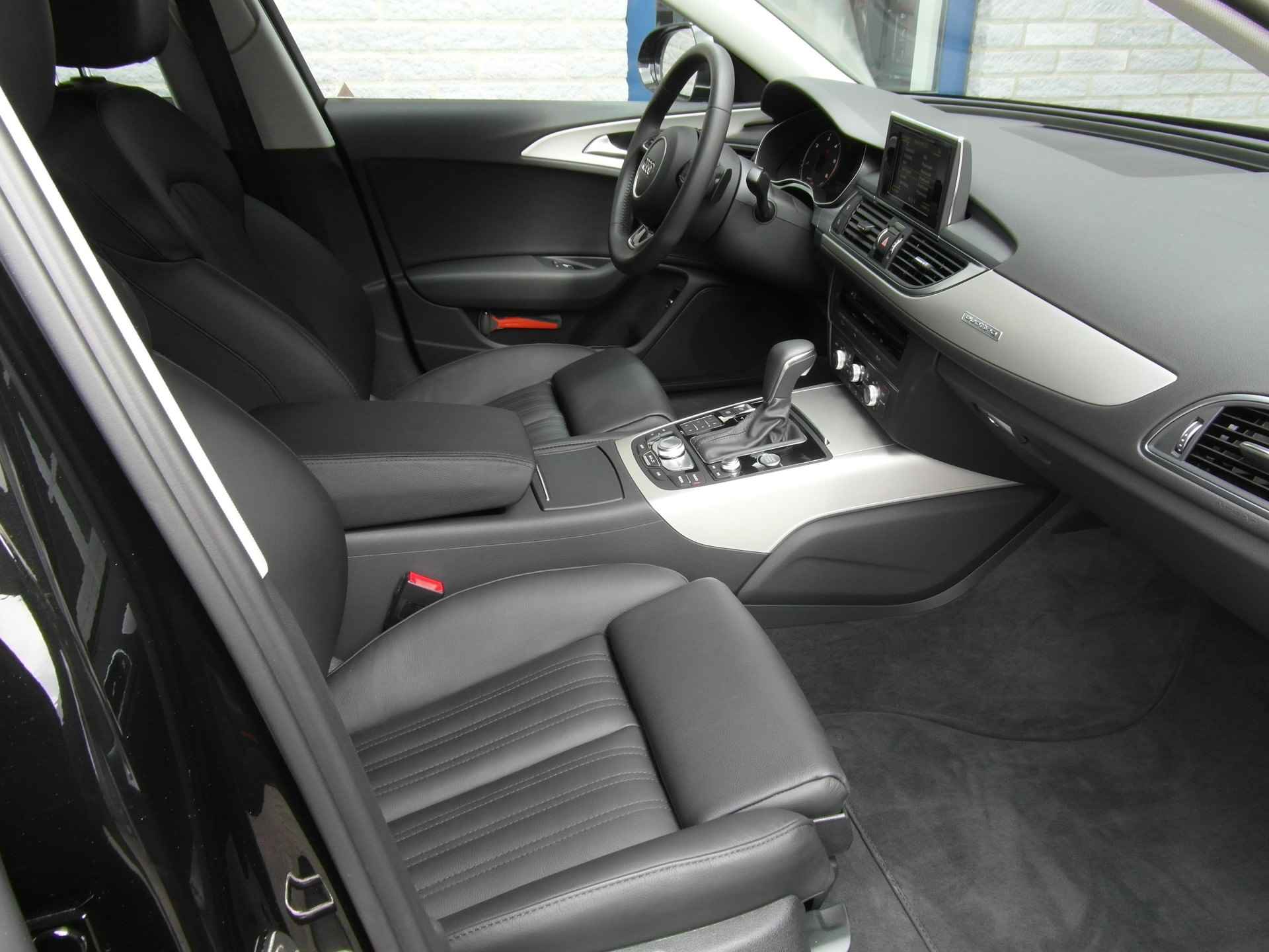 Audi A6 Avant 3.0 TDI QUATTRO Inclusief Afleveringskosten - 9/14