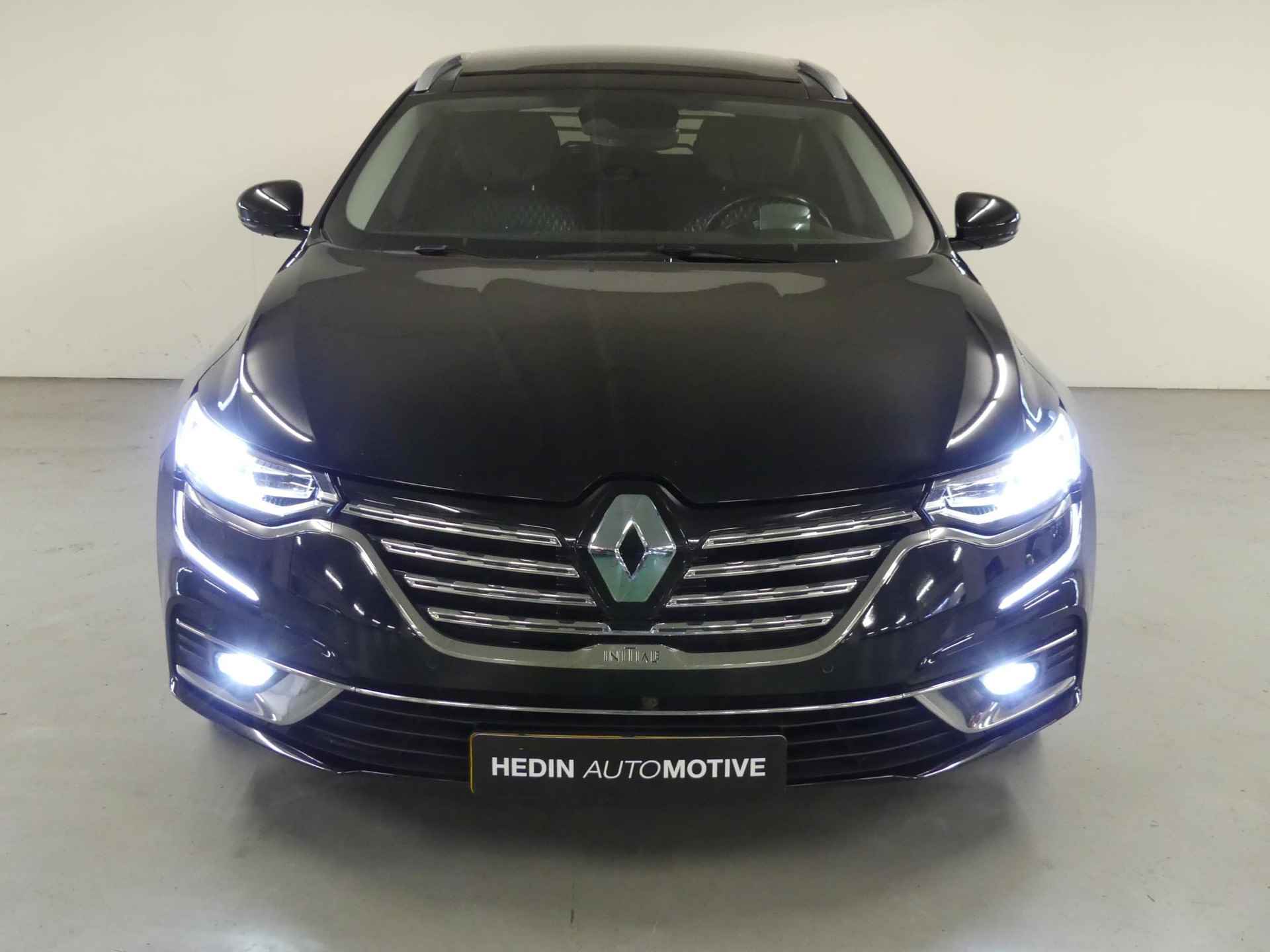 Renault Talisman Estate TCe 160 Business Initiale Paris | Leder | R-Link Multimedia & Navigatie | Panoramadak | Stoel & Stuurwielverwarming | Stoelventilatie | BOSE Audio | HUD - 3/43