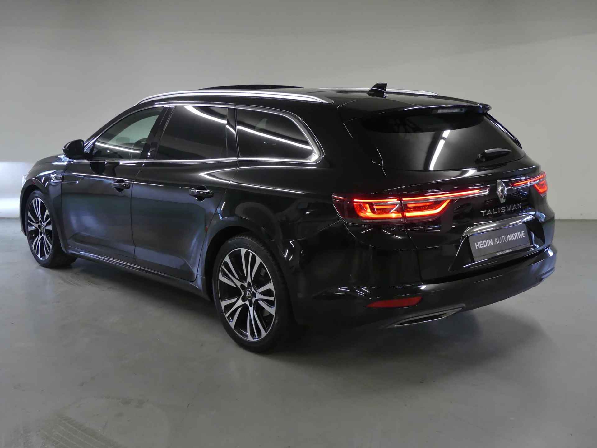 Renault Talisman Estate TCe 160 Business Initiale Paris | Leder | R-Link Multimedia & Navigatie | Panoramadak | Stoel & Stuurwielverwarming | Stoelventilatie | BOSE Audio | HUD - 8/43