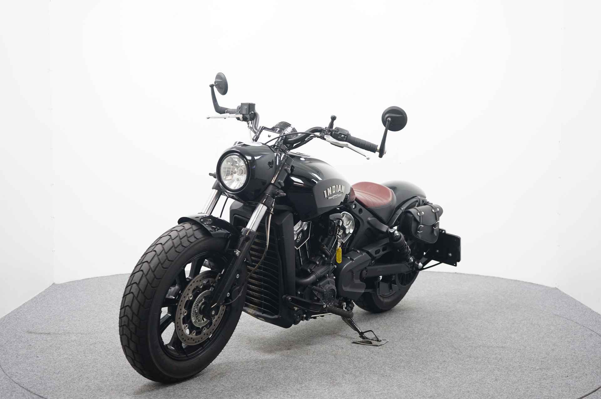 INDIAN MOTORCYCLE SCOUT BOBBER GERESERVEERD T/M 22-11 TI - 4/14