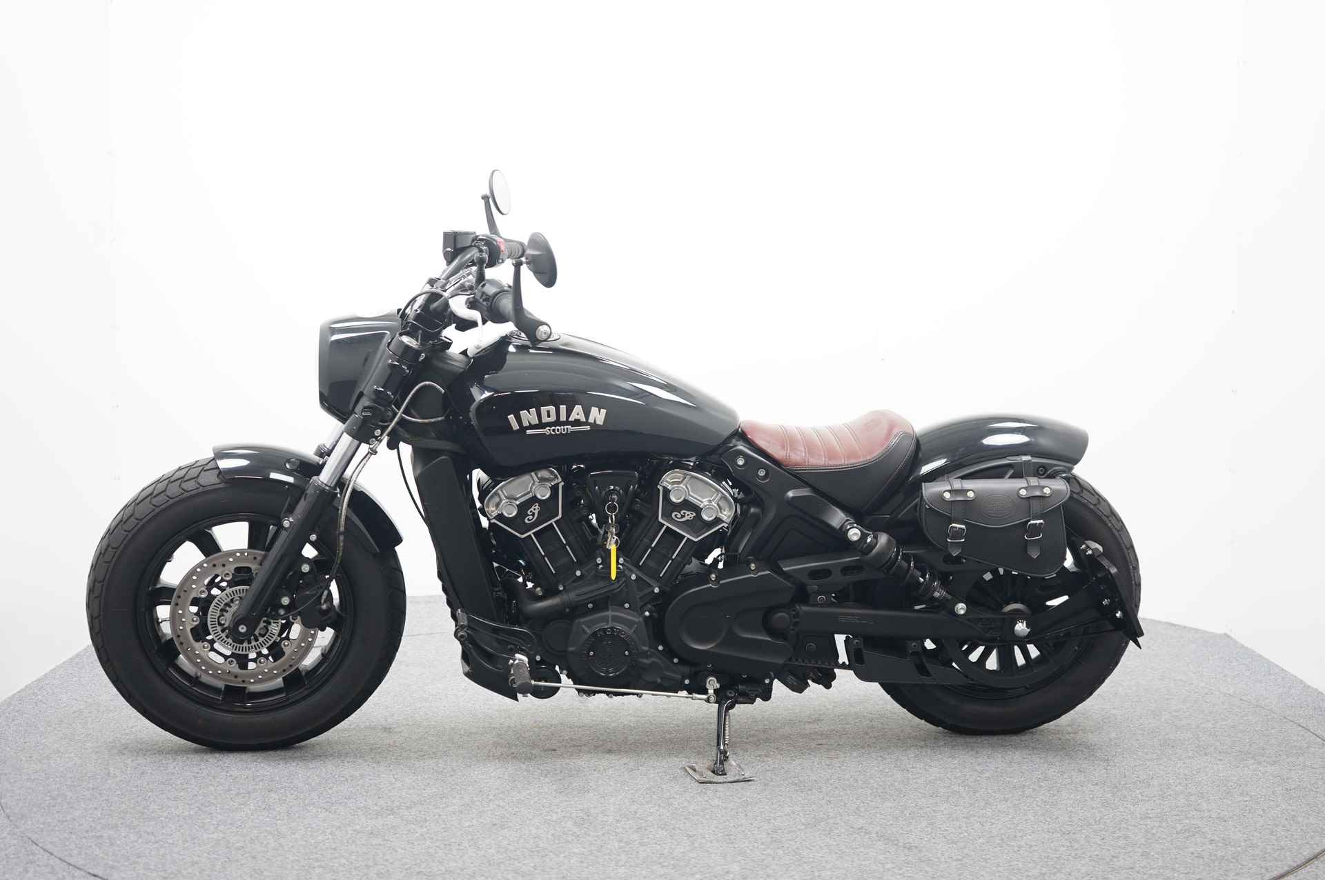 INDIAN MOTORCYCLE SCOUT BOBBER GERESERVEERD T/M 22-11 TI - 5/14