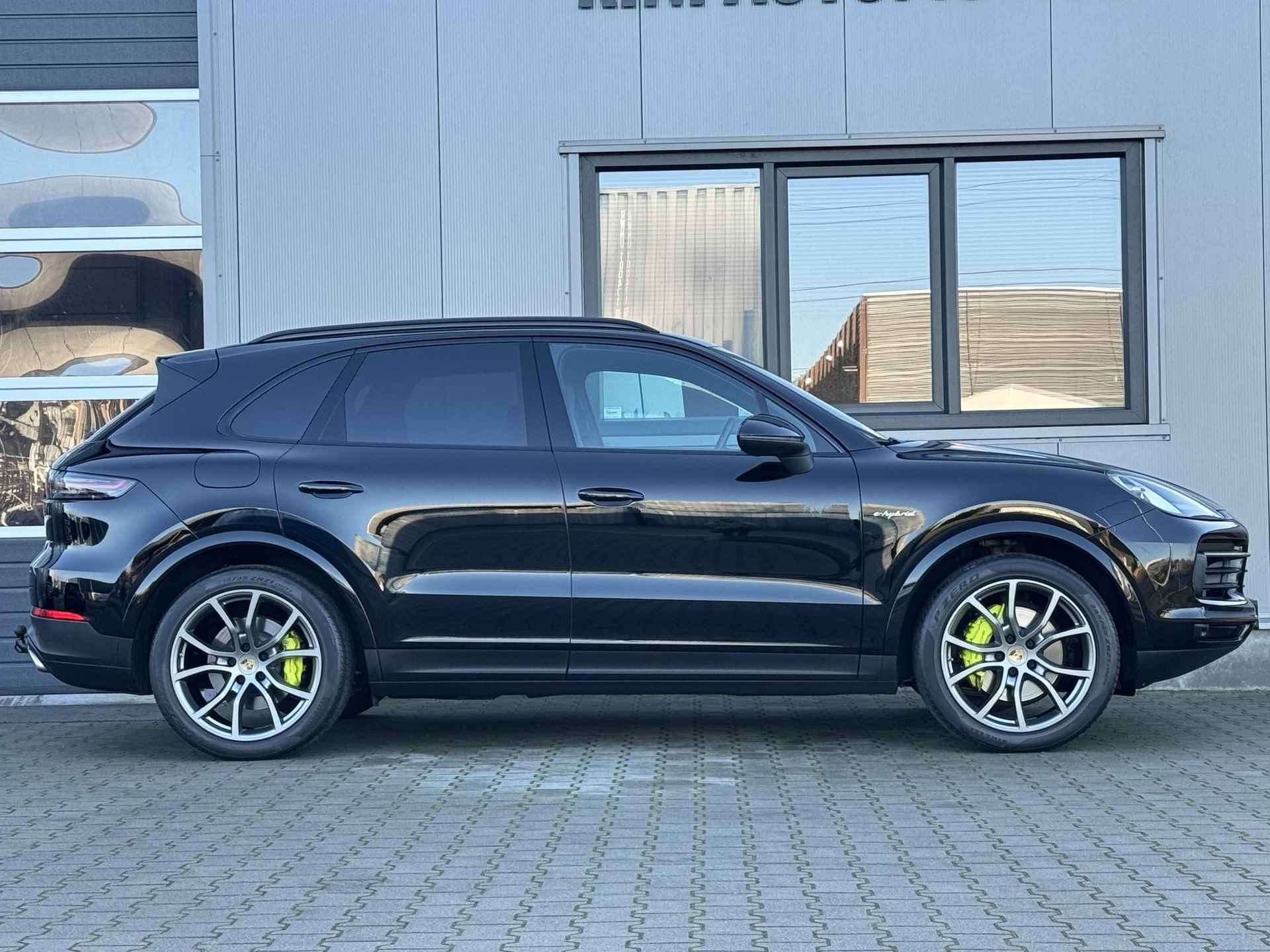 Porsche Cayenne 3.0 E-Hybrid 462 pk - 12-2020 - Panorama - Trekhaak - Stoelventilatie - 3/45