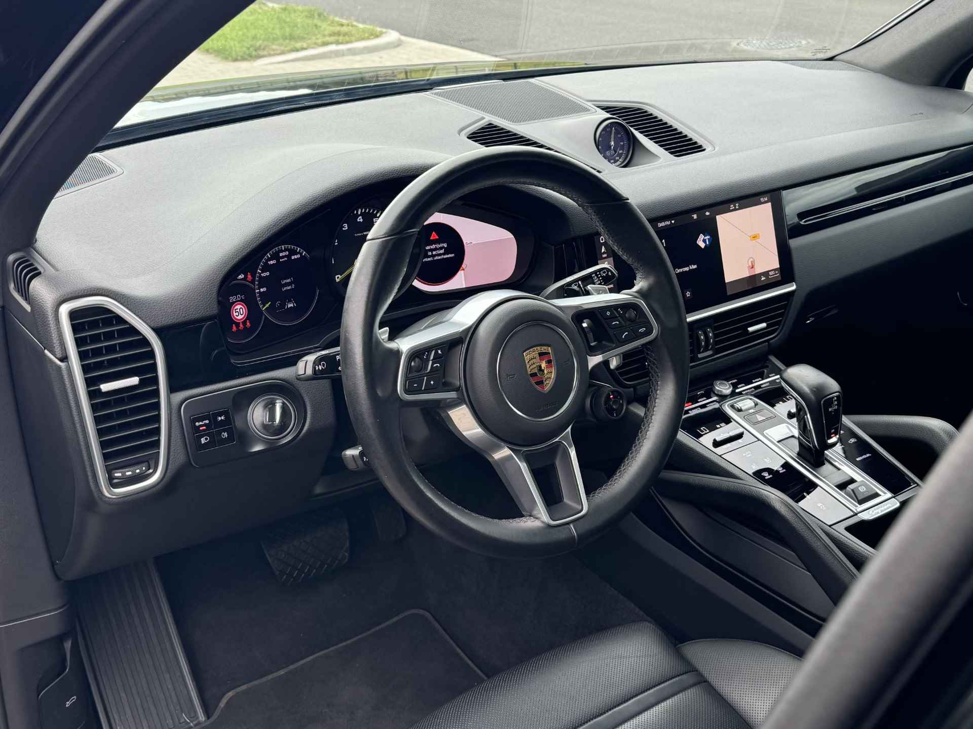 Porsche Cayenne 3.0 E-Hybrid 462 pk - 12-2020 - Panorama - Trekhaak - Stoelventilatie - 40/45