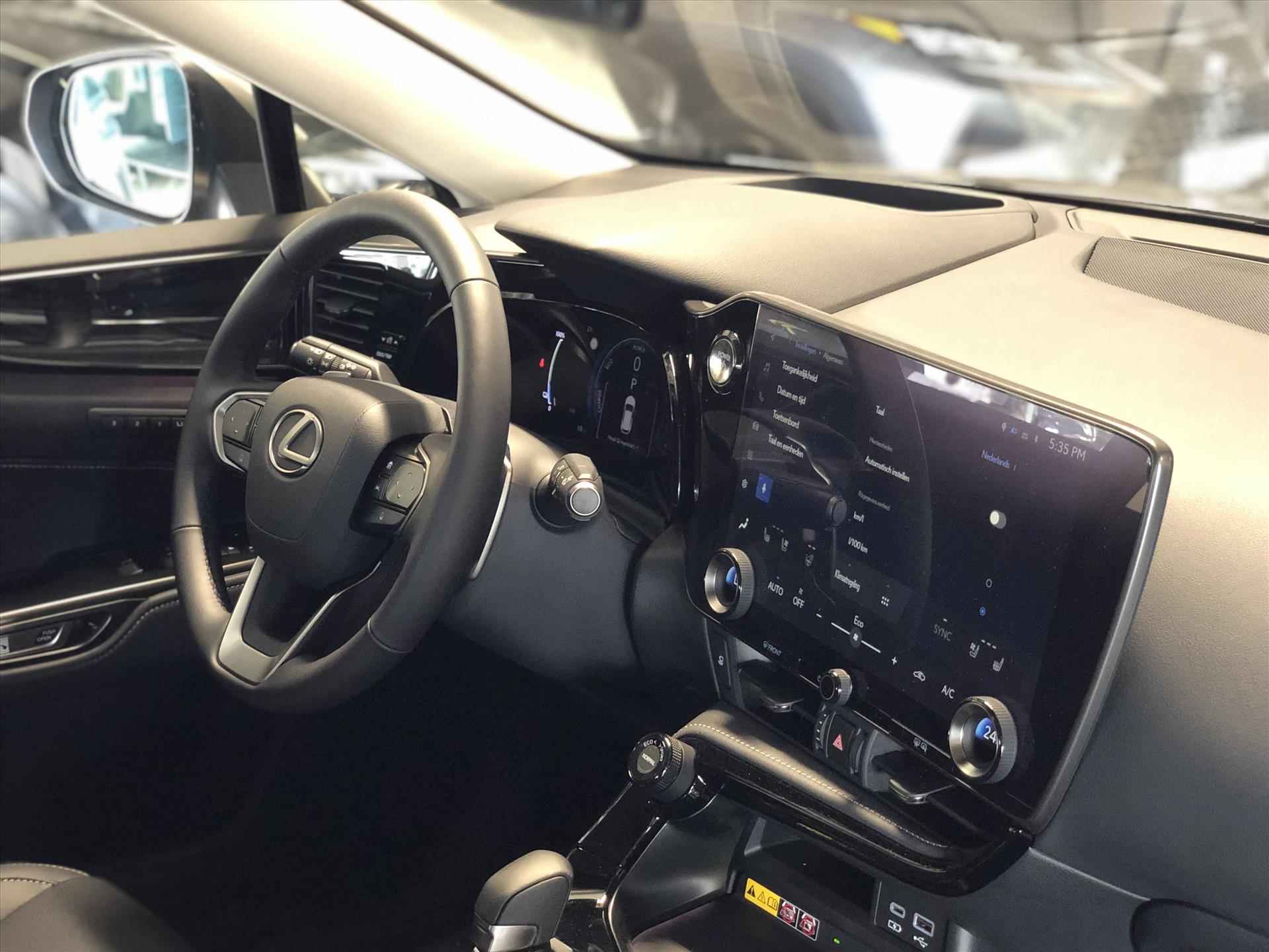 Lexus Nx 450h+ AWD Luxury Line Innovation Pack | Head up Display, Geheugenfunctie, Stoelventilatie, Dodehoekherkenning, 360 camera, Veel voordeel! - 9/46