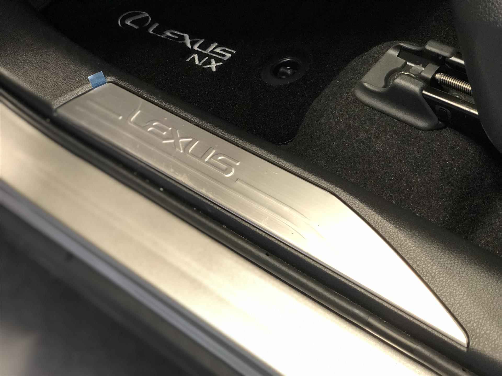 Lexus Nx 450h+ AWD Luxury Line Innovation Pack | Head up Display, Geheugenfunctie, Stoelventilatie, Dodehoekherkenning, 360 camera, Veel voordeel! - 24/46