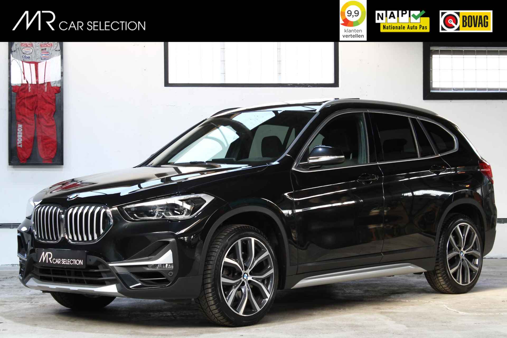 BMW X1 sDrive20i VDL Nedcar Edition | Panoramadak | Head-Up | Sportstoelen | Camera | 19 inch | NL auto | Eerste eigenaar |