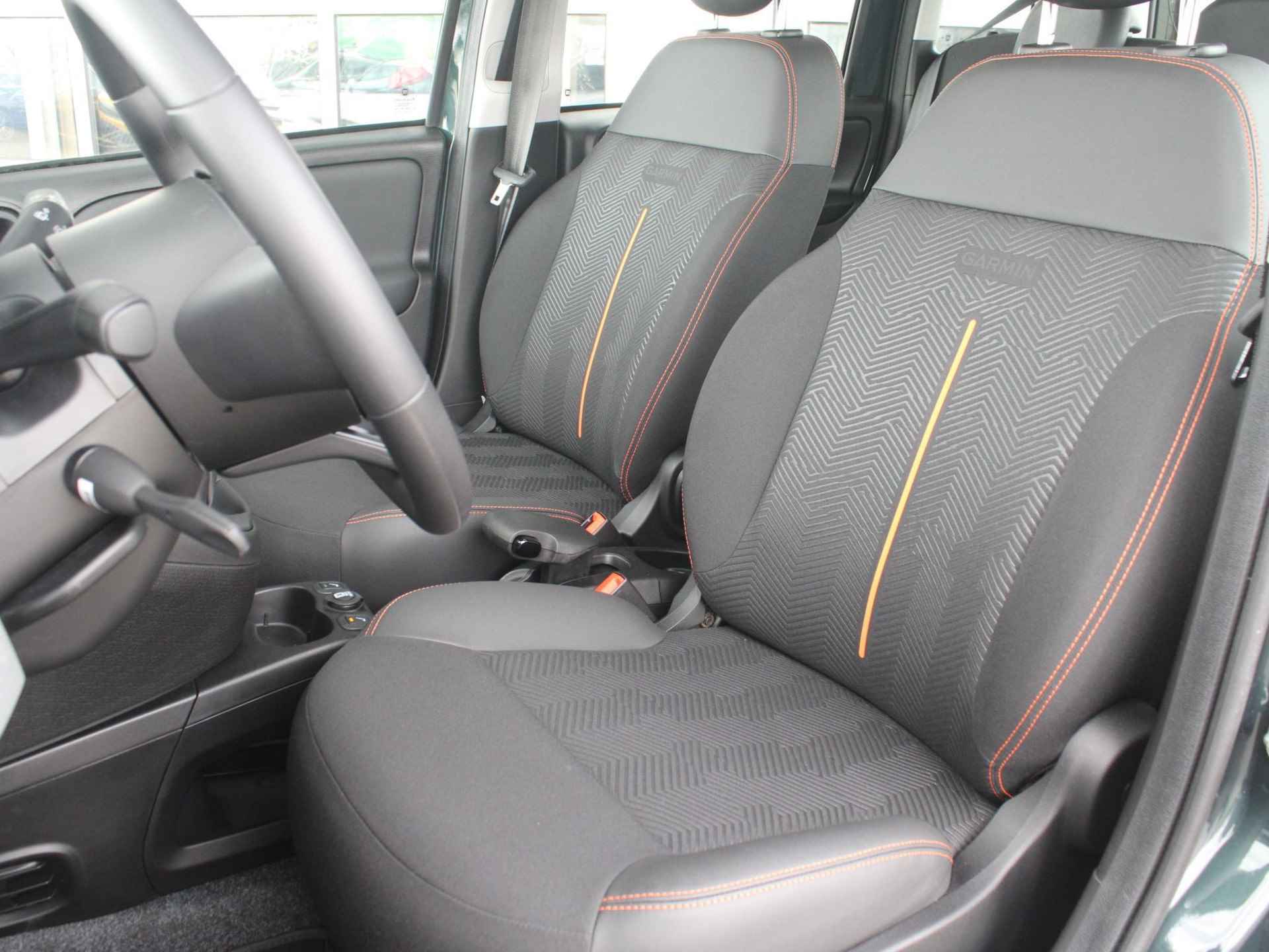 Fiat Panda Hybrid Garmin Cross | Cruise | Stoelverwarming | DAB | CarPlay - 5/31